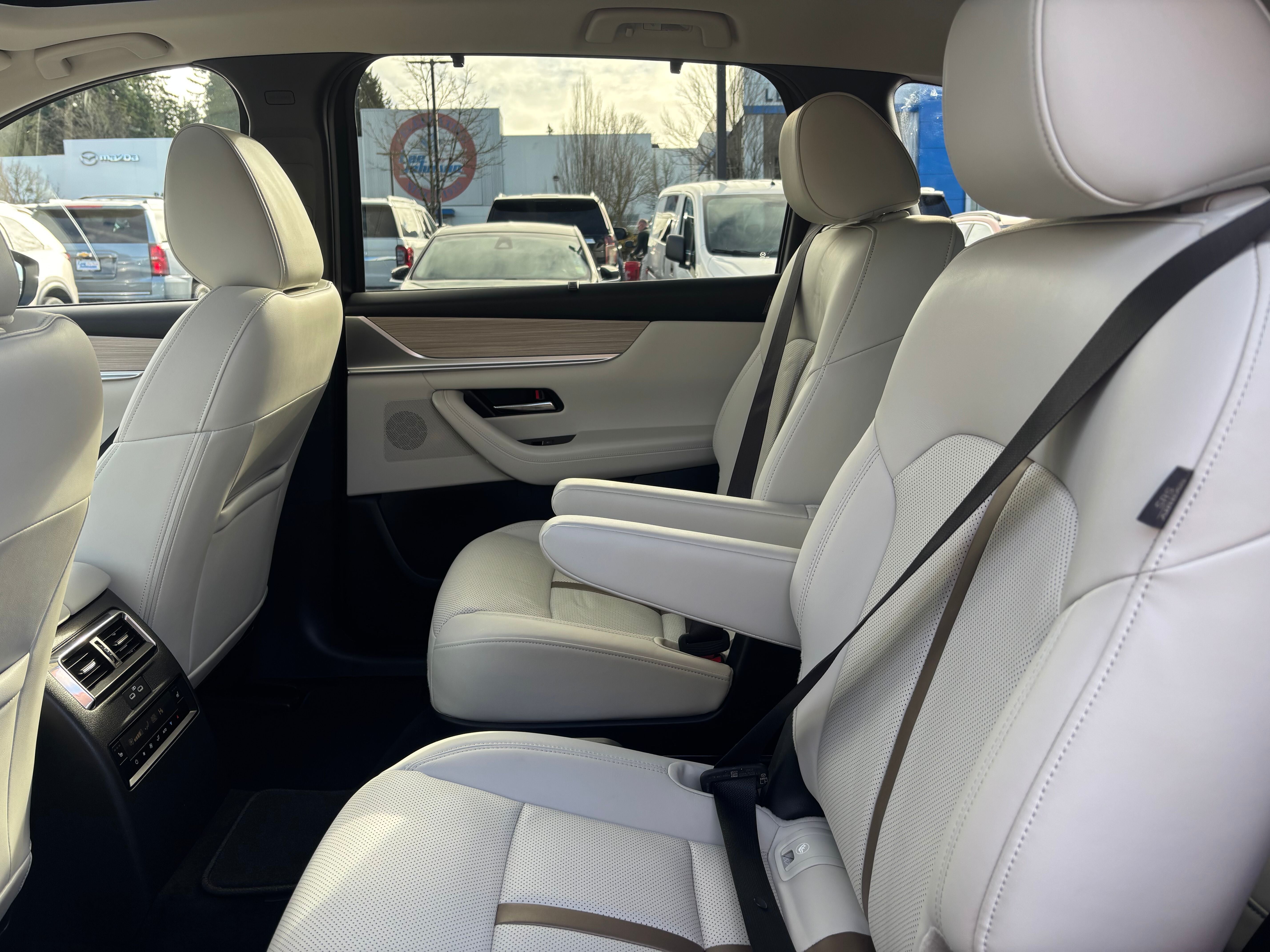 2024 Mazda Mazda CX-90 PHEV Premium Plus