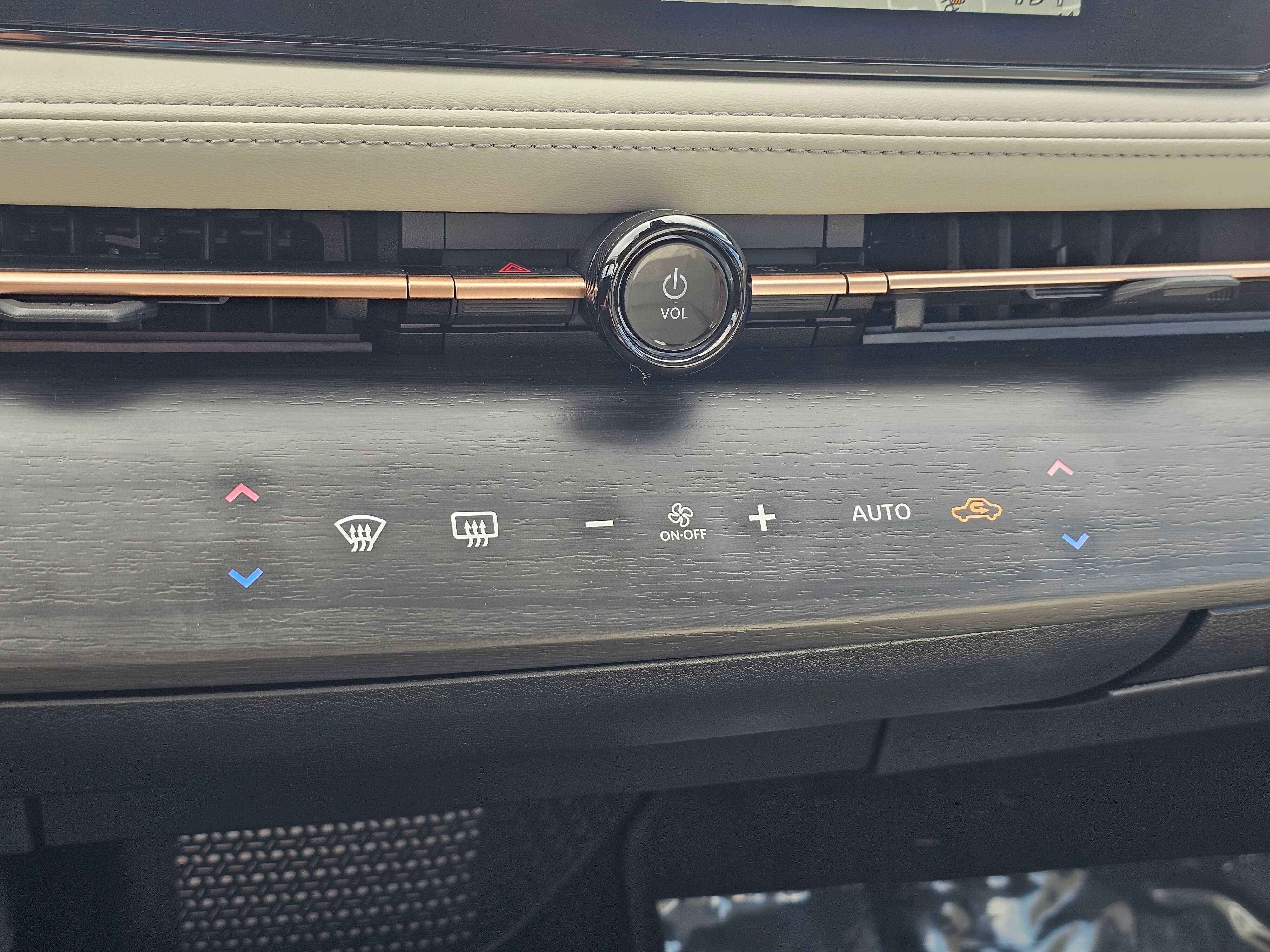 2024 Nissan ARIYA EVOLVE+