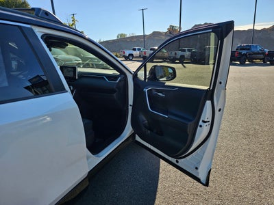 2019 Toyota RAV4 Hybrid XSE
