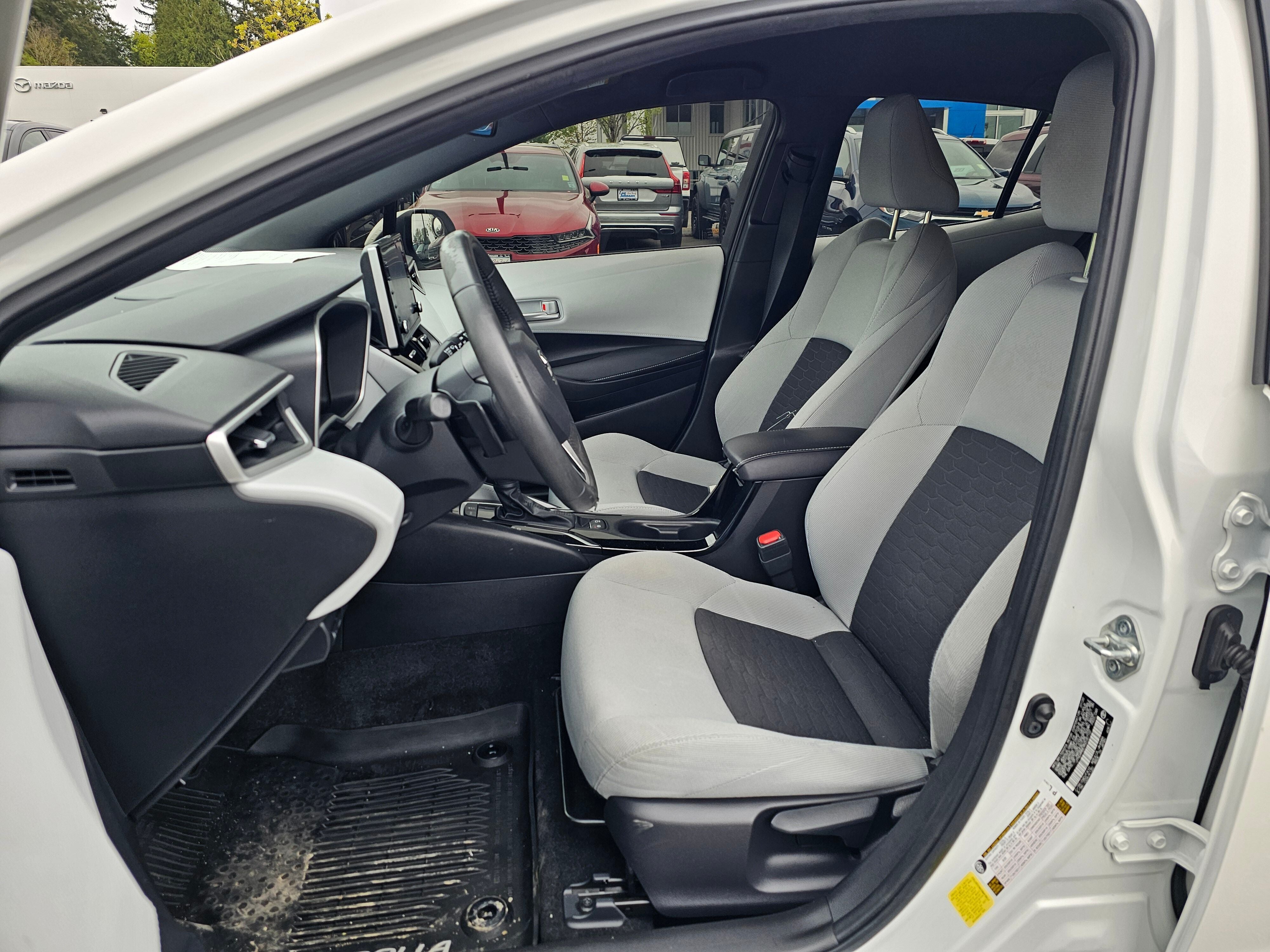 2022 Toyota Corolla Hatchback SE