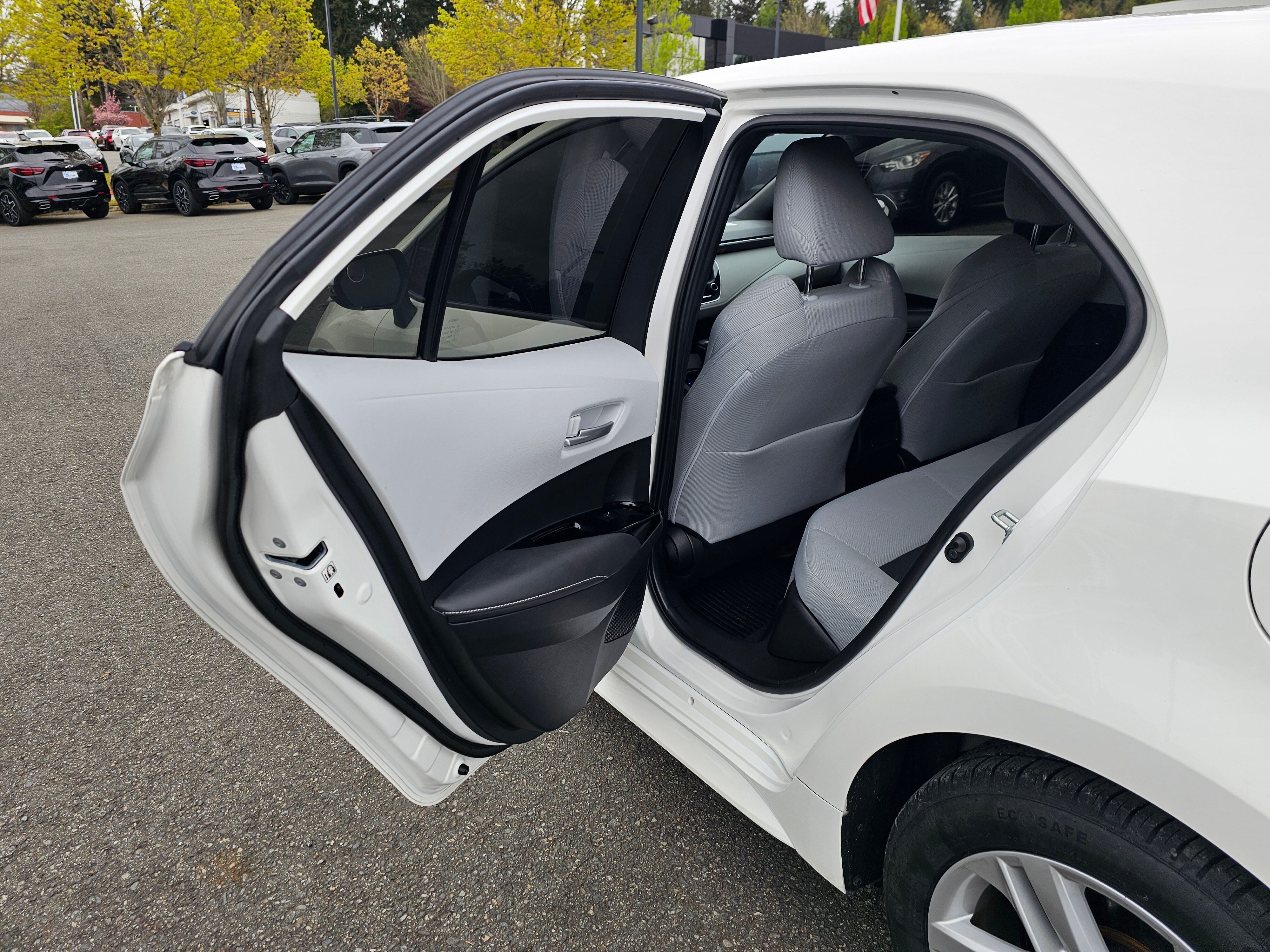 2022 Toyota Corolla Hatchback SE