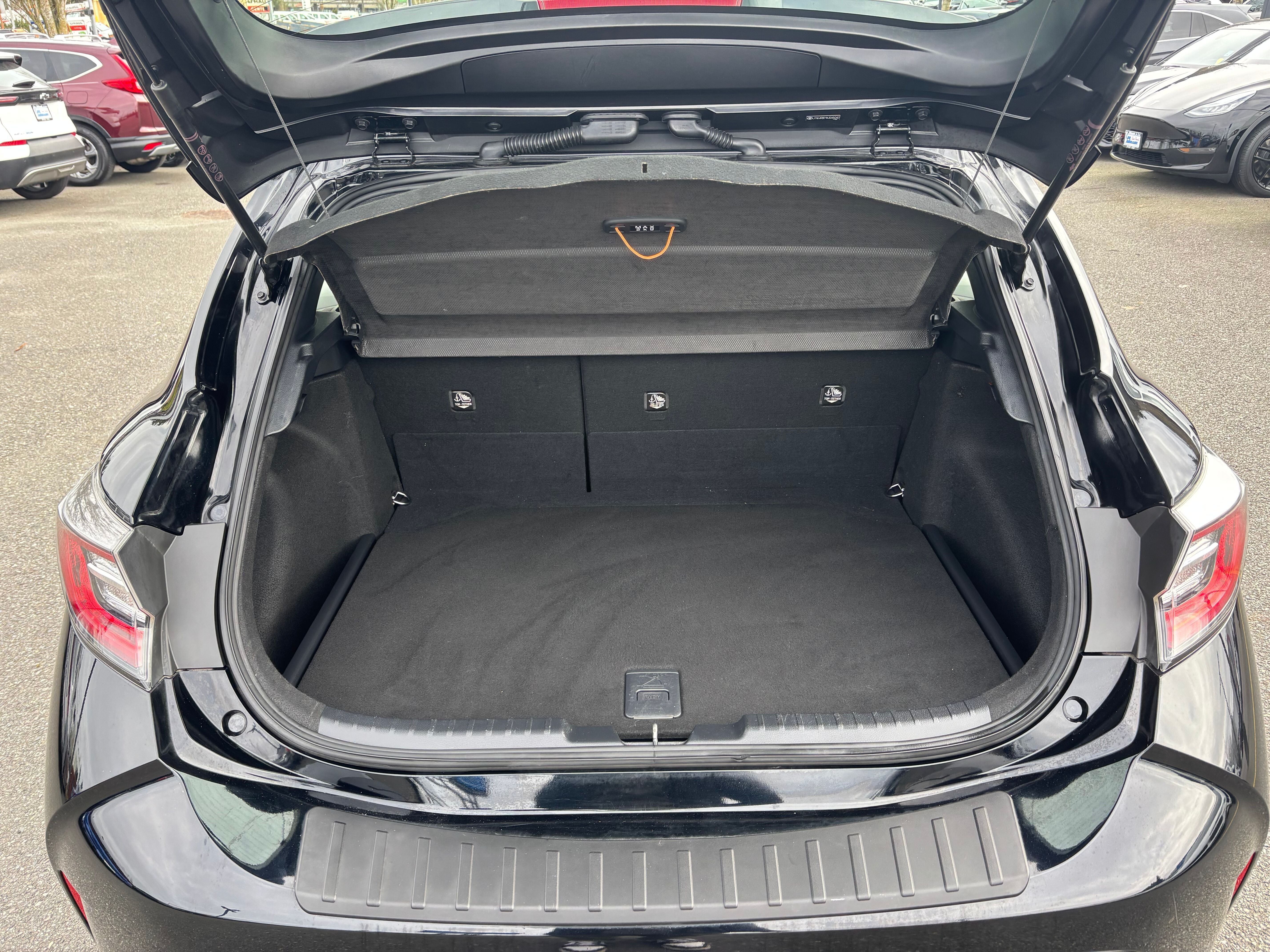 2019 Toyota Corolla Hatchback SE