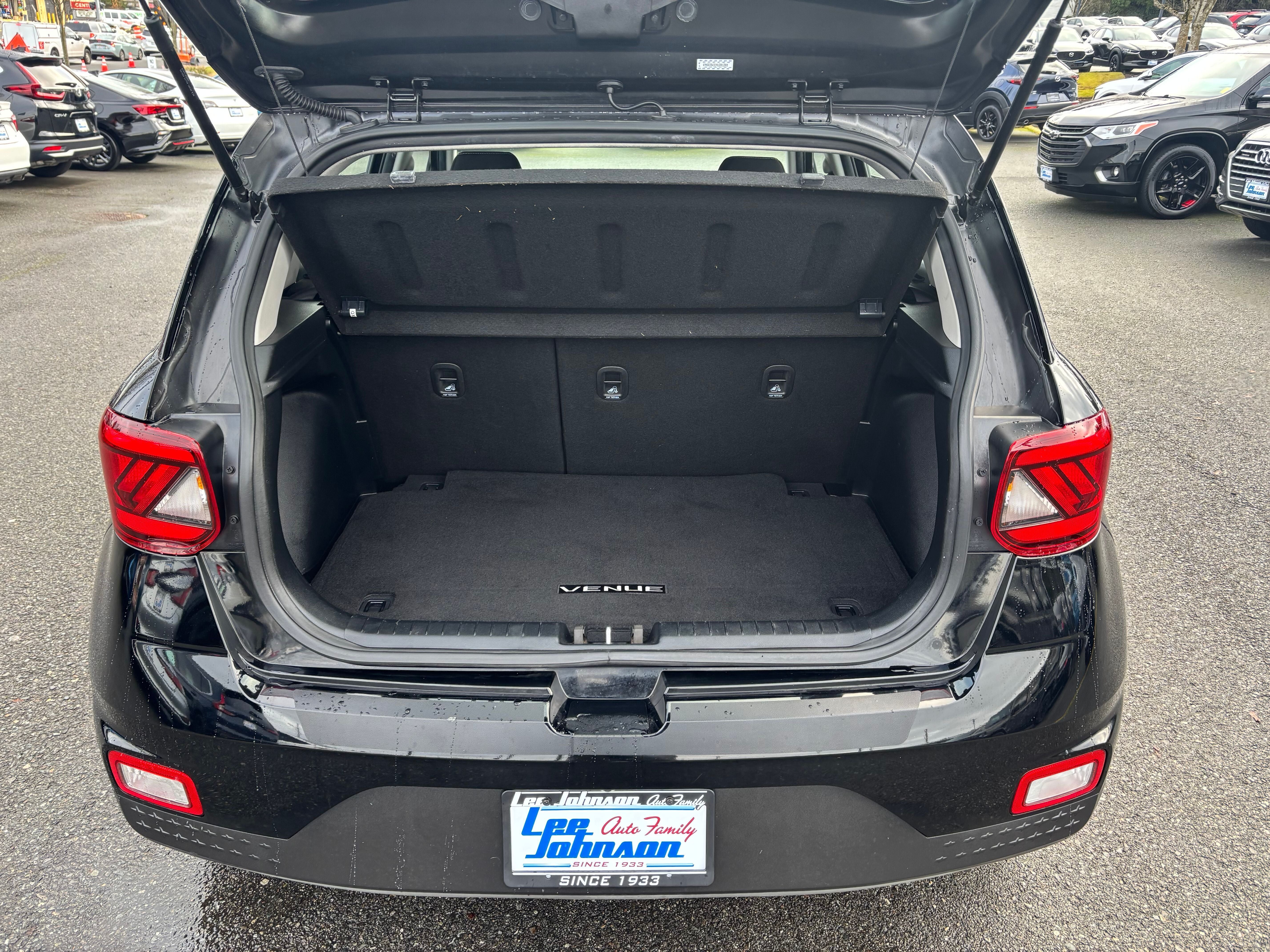 2022 Hyundai Venue SEL