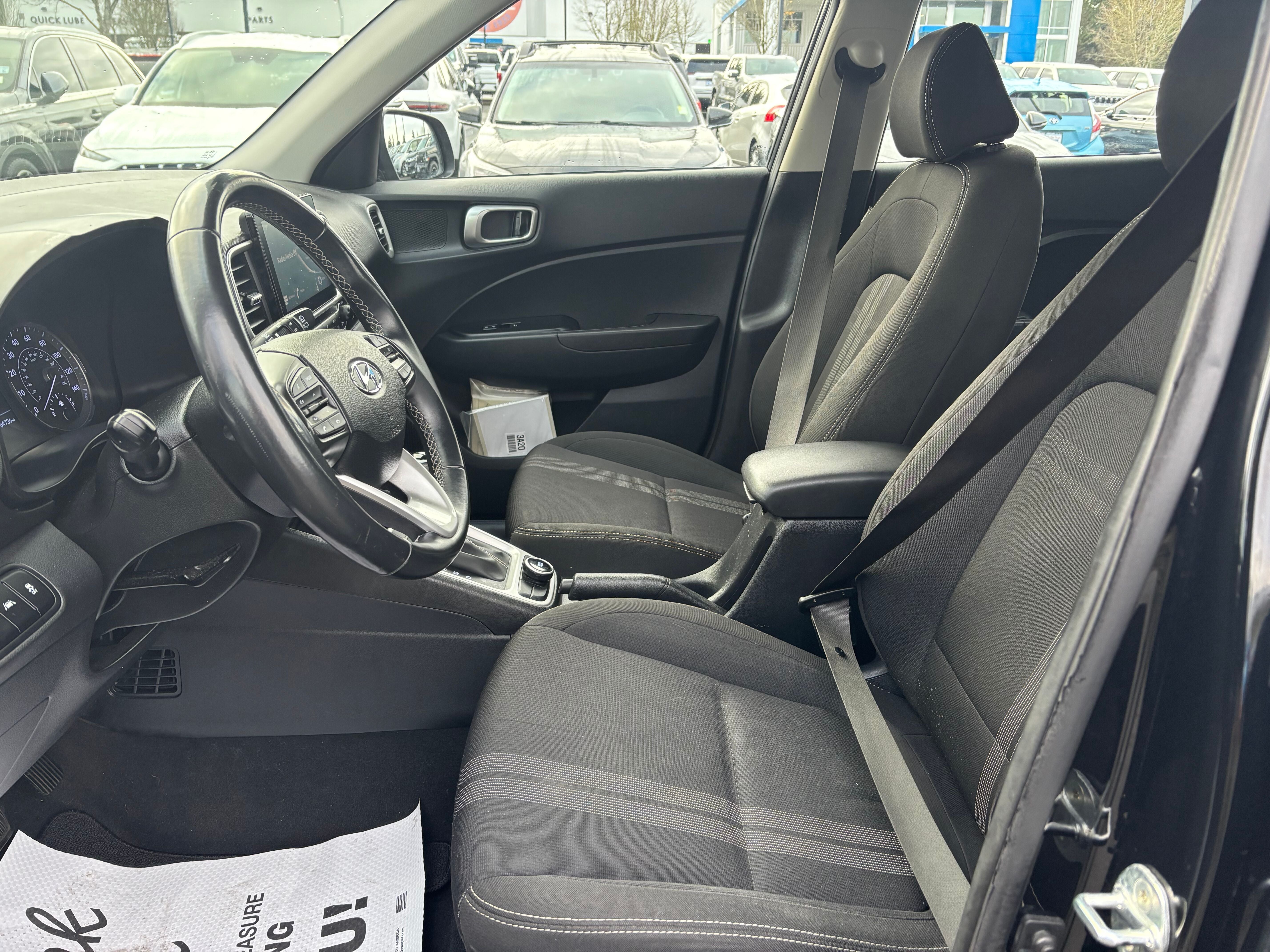 2022 Hyundai Venue SEL