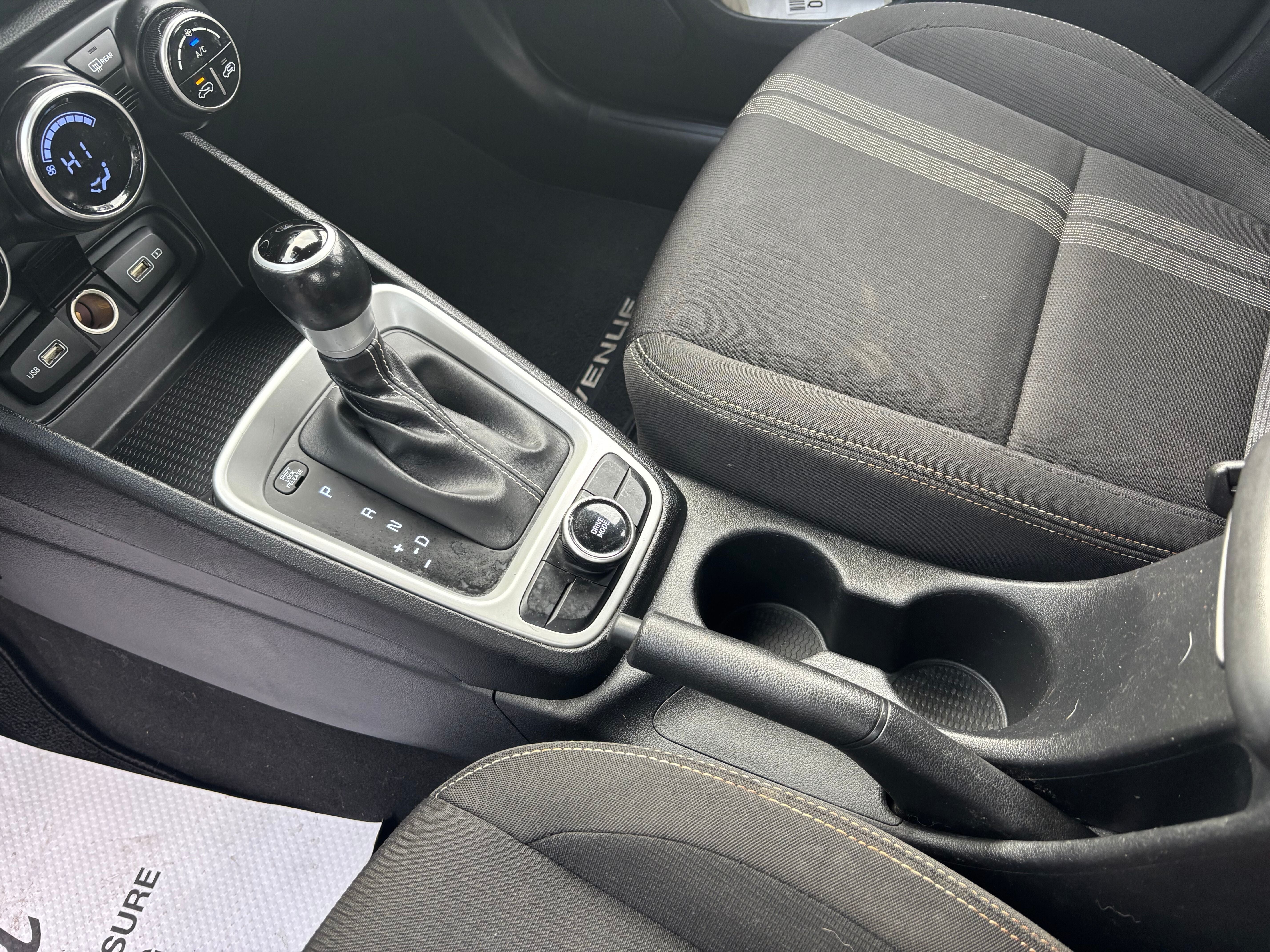 2022 Hyundai Venue SEL