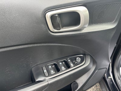 2022 Hyundai Venue SEL