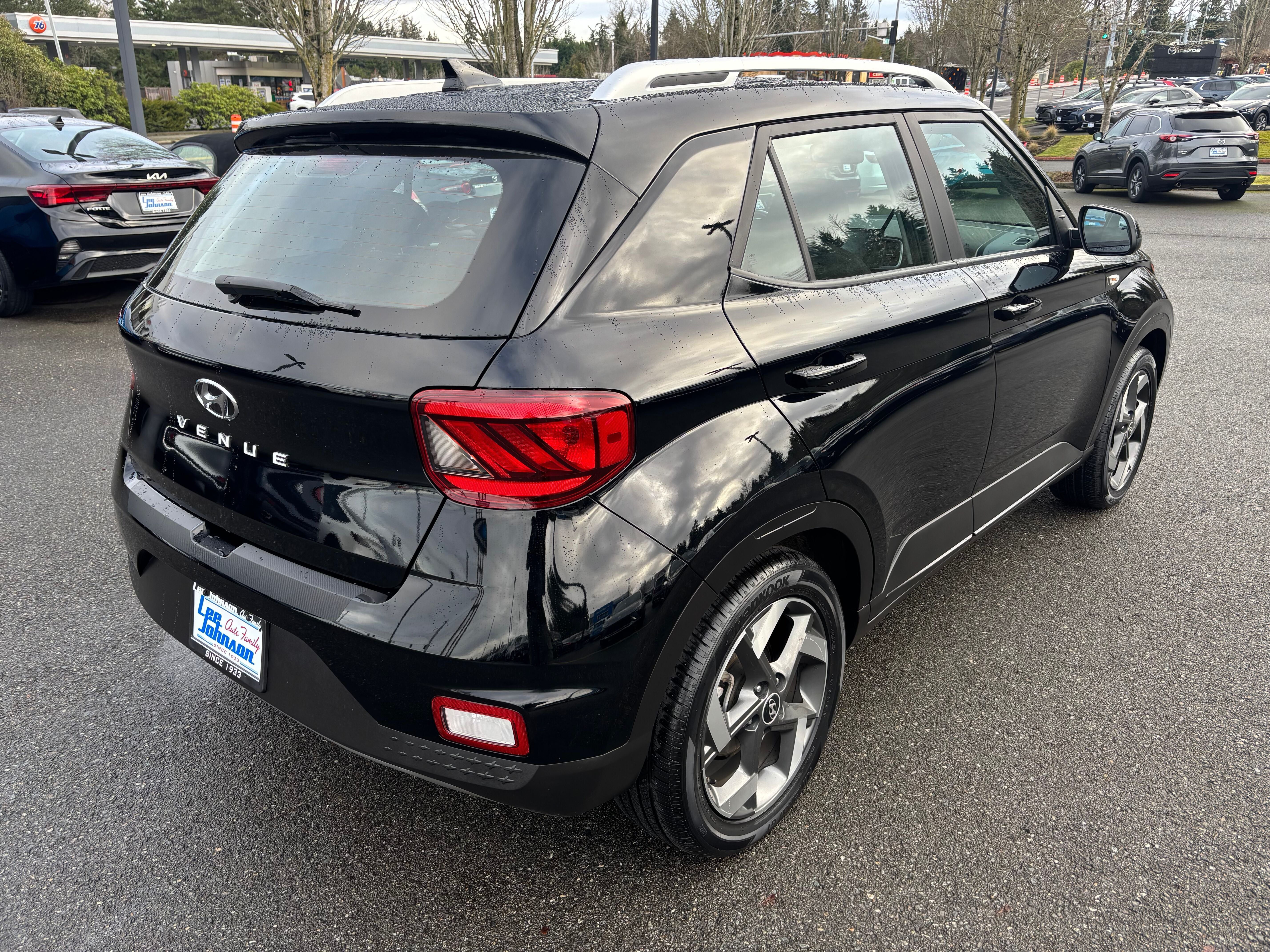 2022 Hyundai Venue SEL