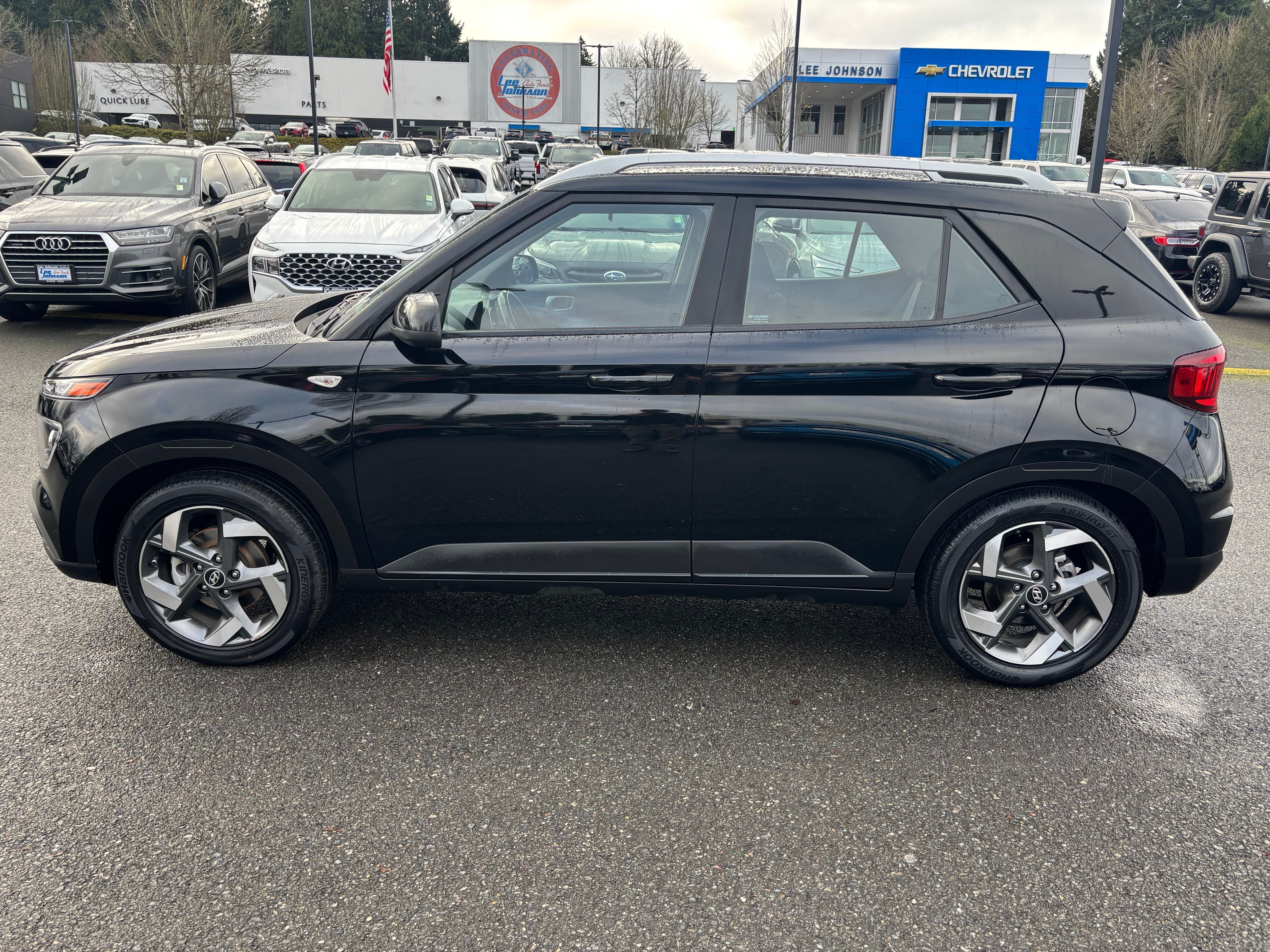 2022 Hyundai Venue SEL