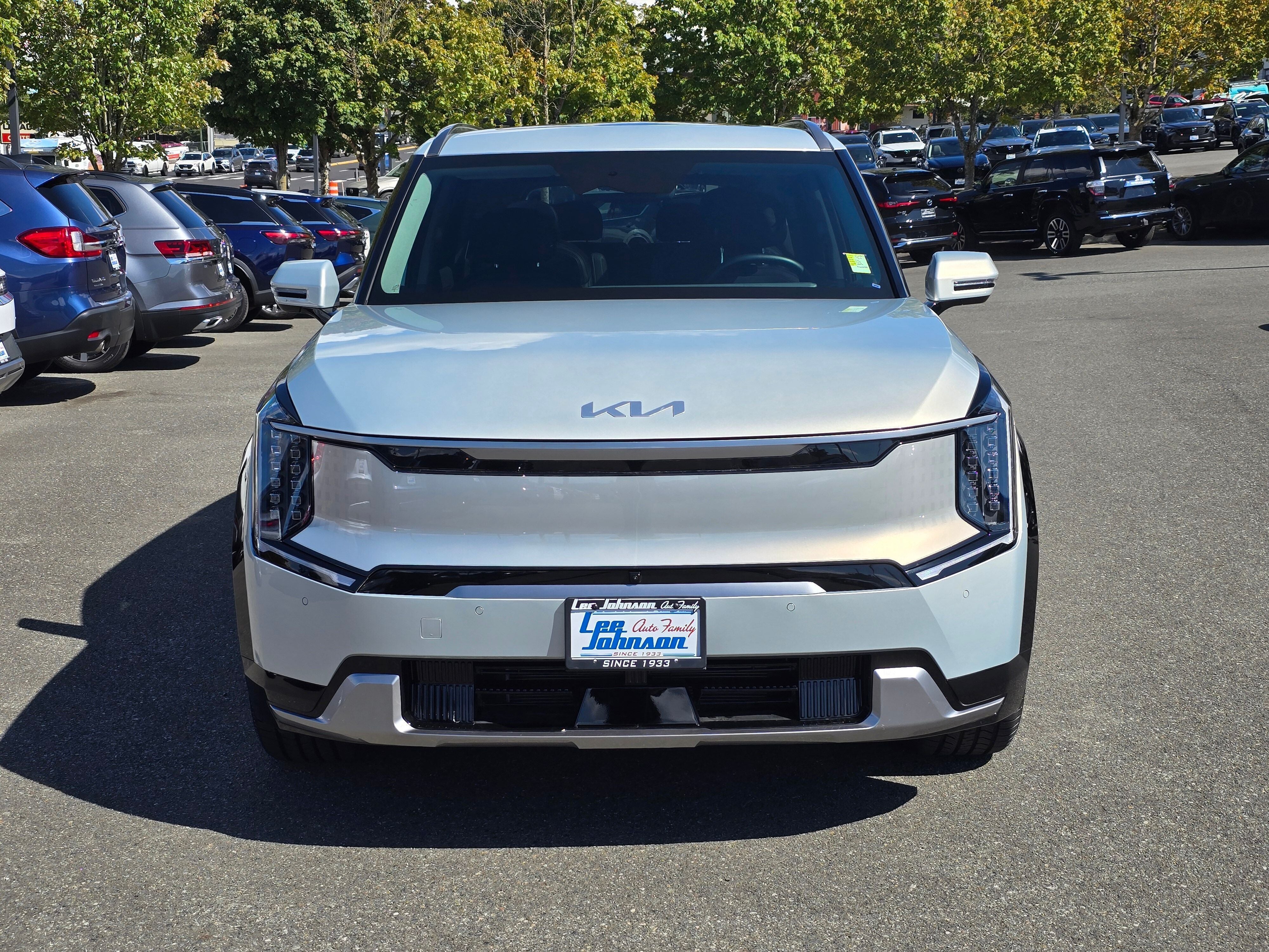2024 Kia EV9 Land