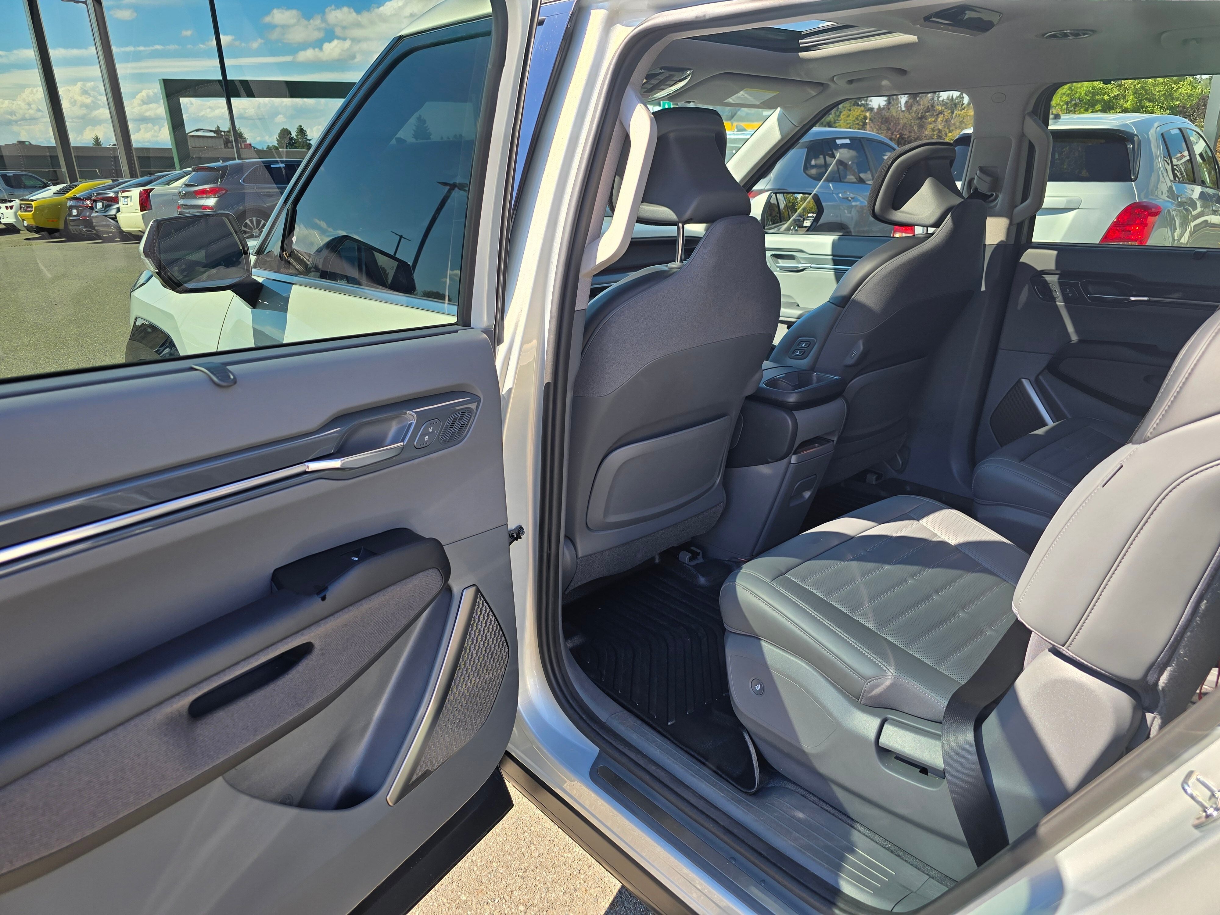 2024 Kia EV9 Land
