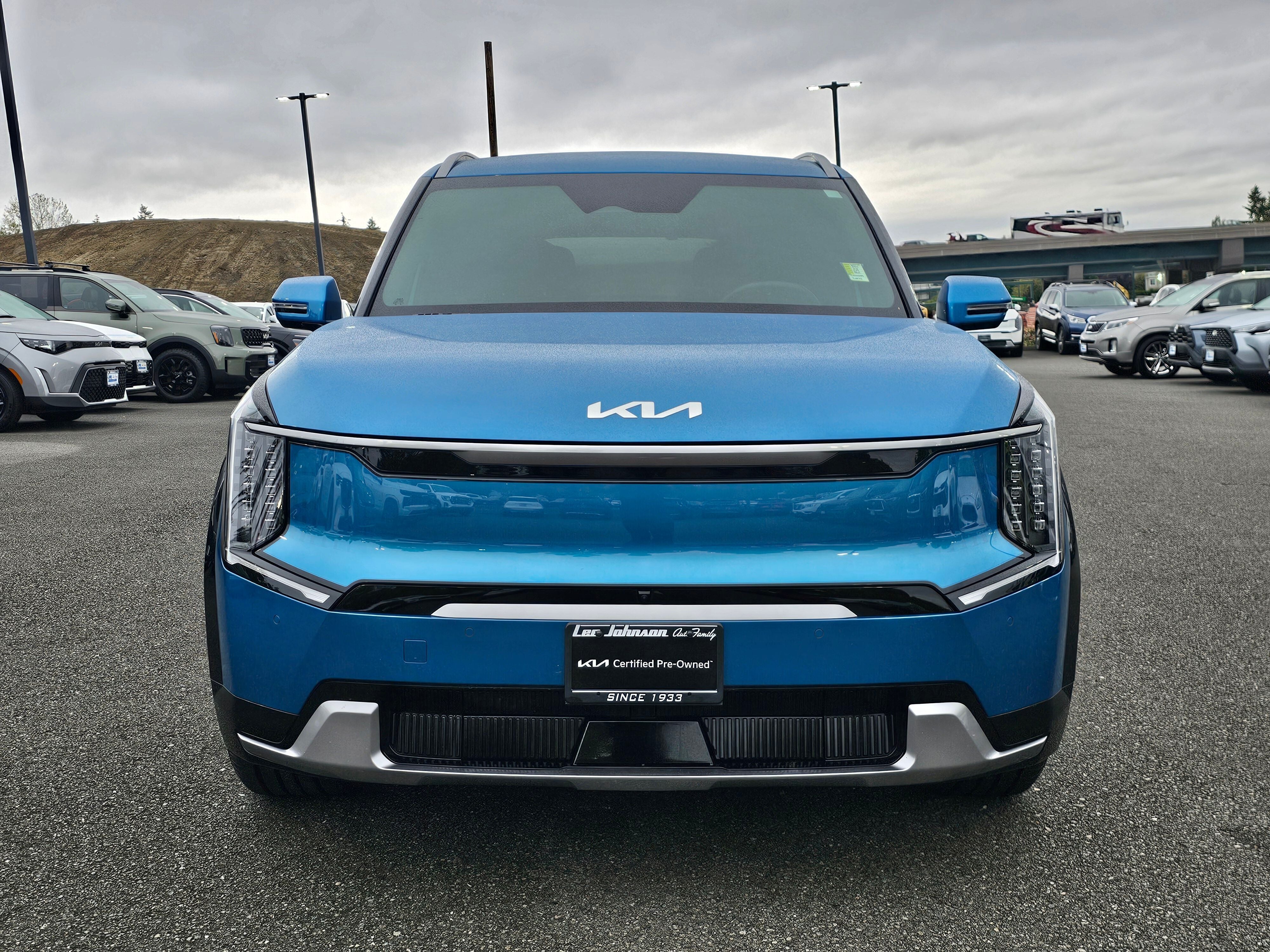 2024 Kia EV9 Land