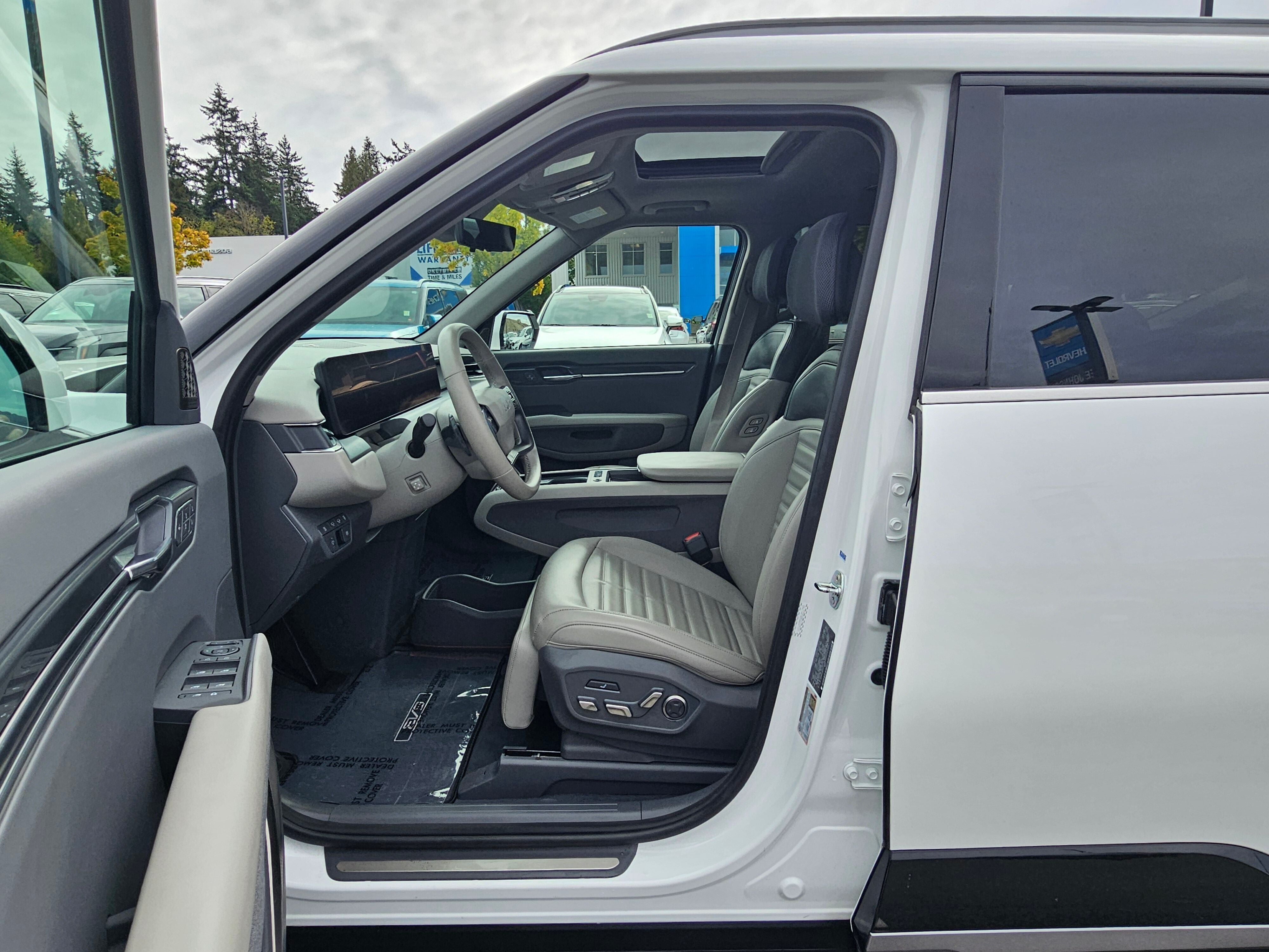 2024 Kia EV9 Land