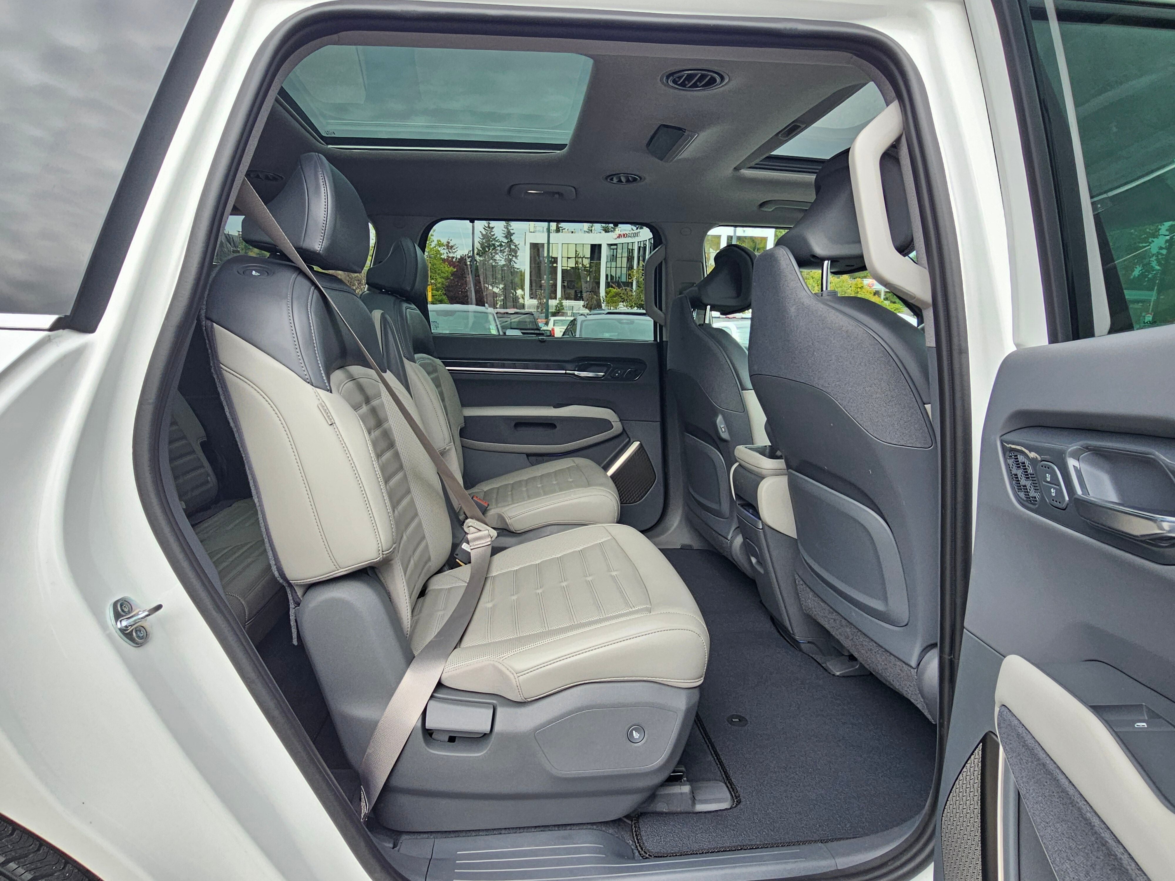2024 Kia EV9 Land