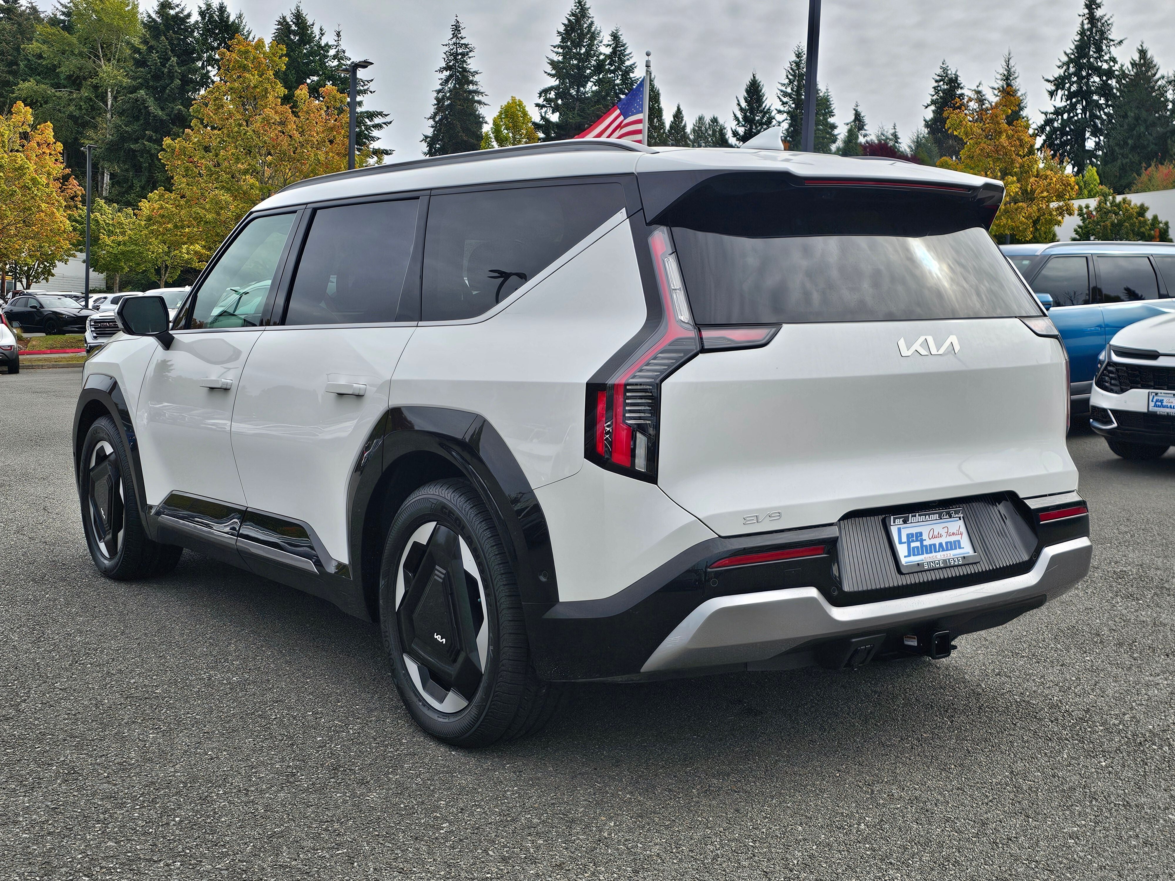 2024 Kia EV9 Land