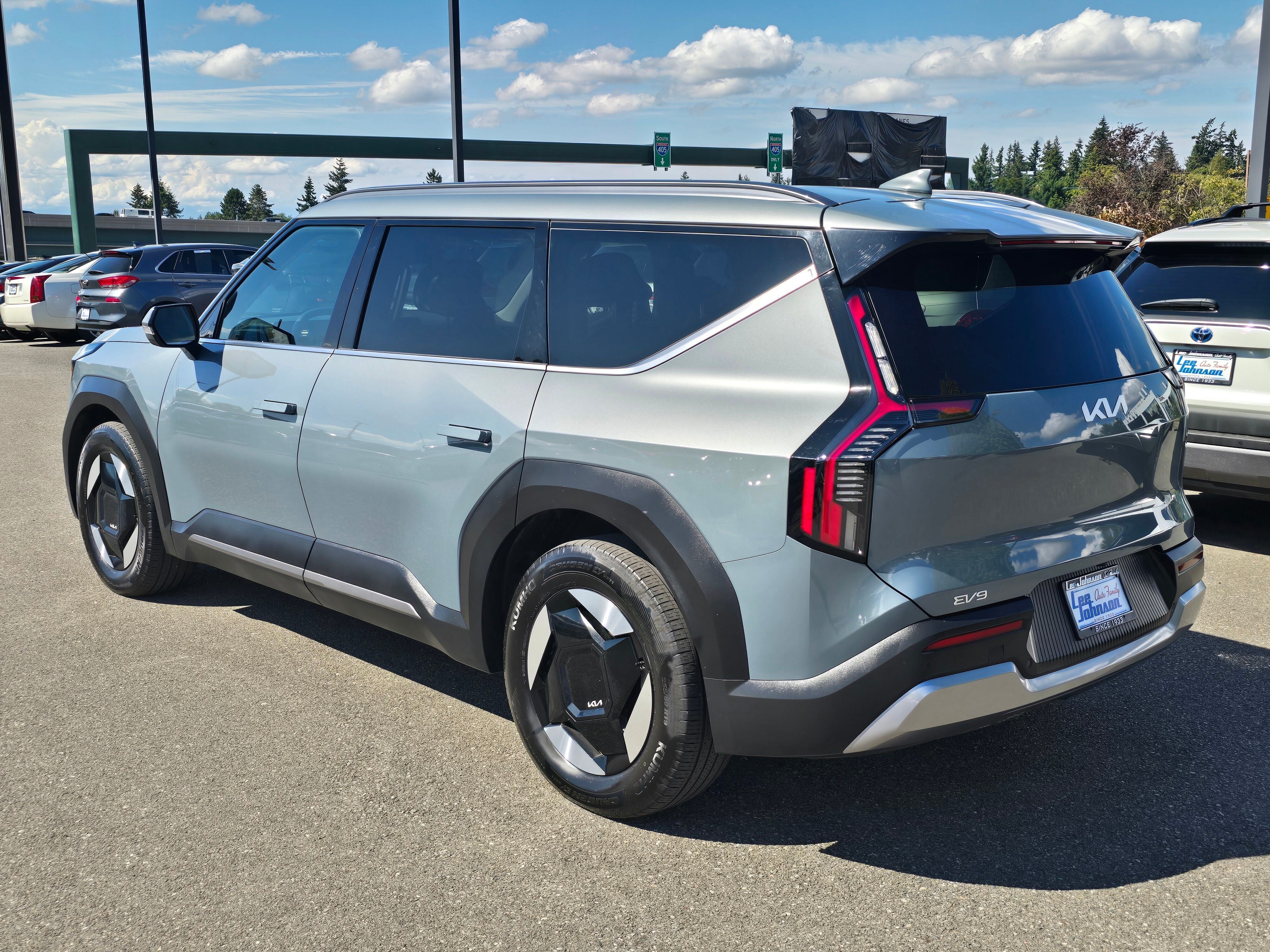2024 Kia EV9 Wind
