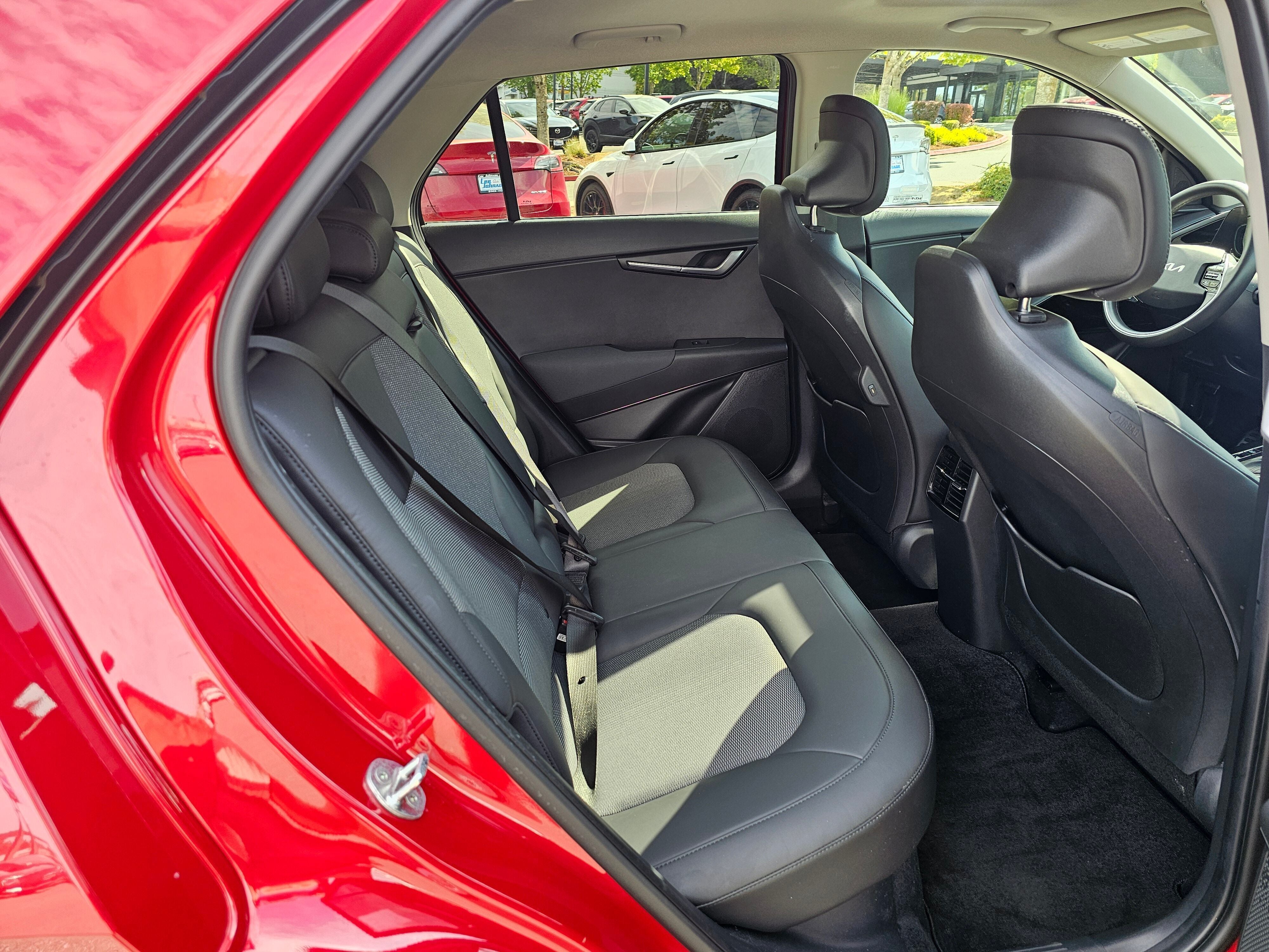 2023 Kia Niro EX Touring
