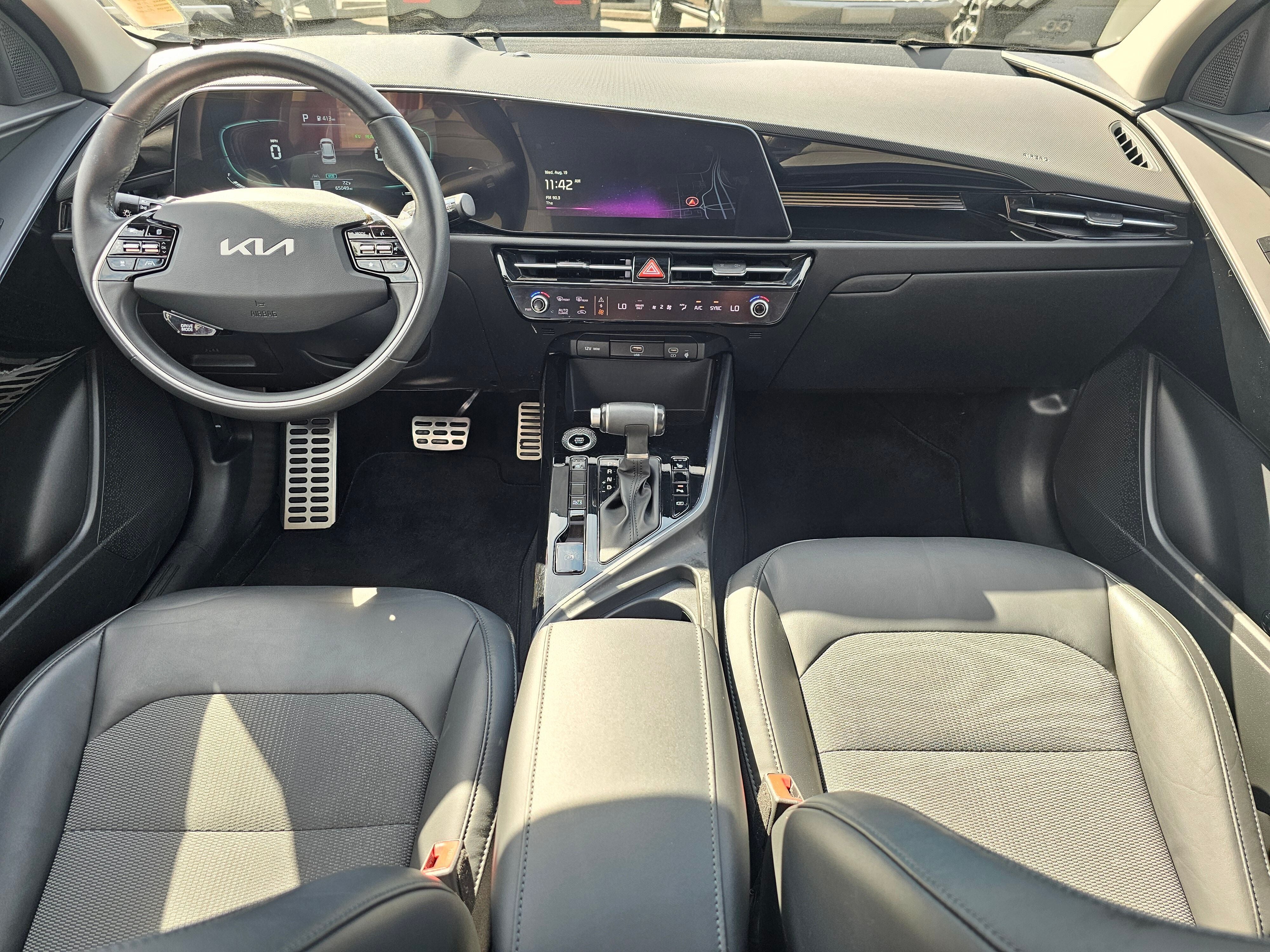 2023 Kia Niro EX Touring