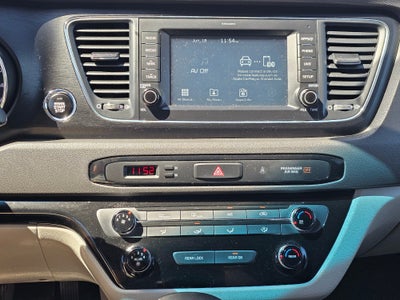 2017 Kia Sedona LX