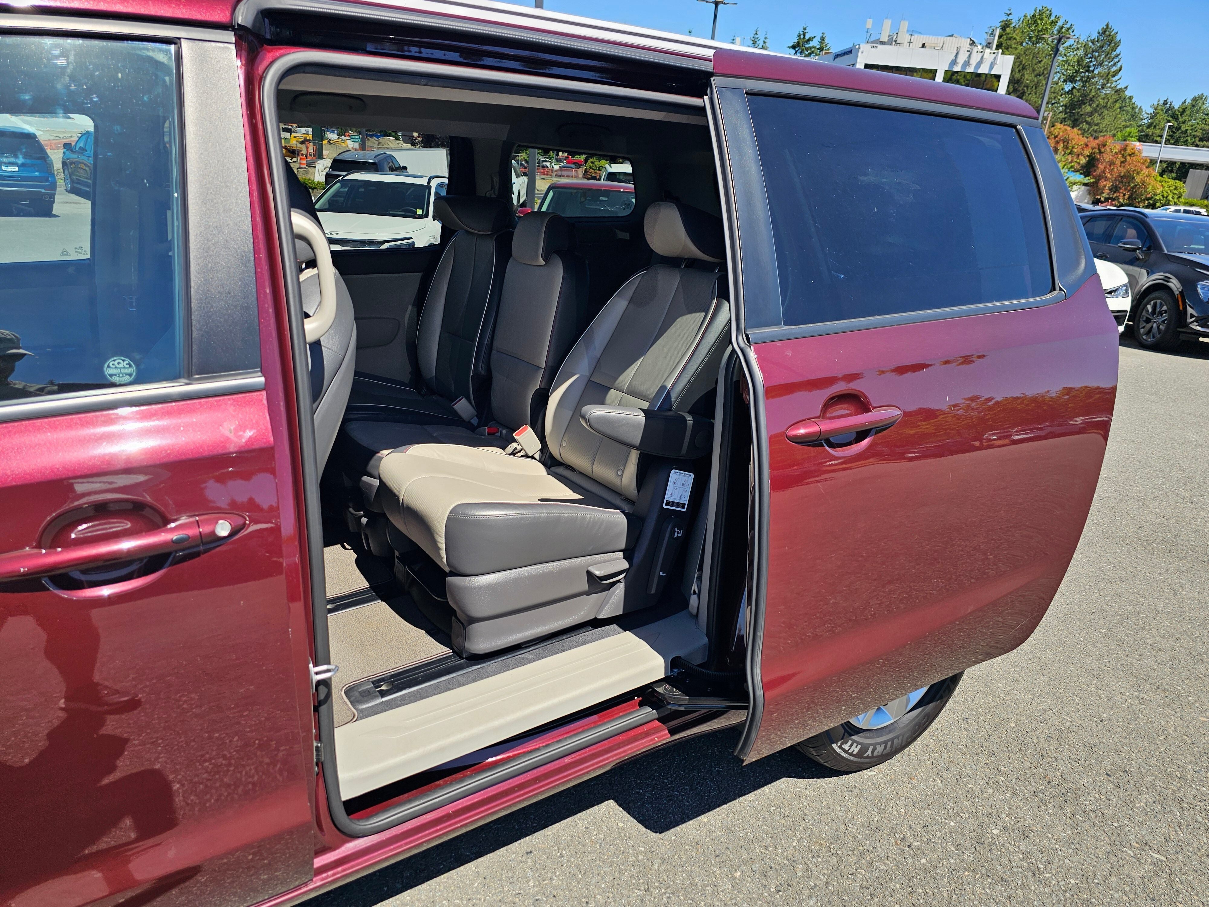 2017 Kia Sedona LX