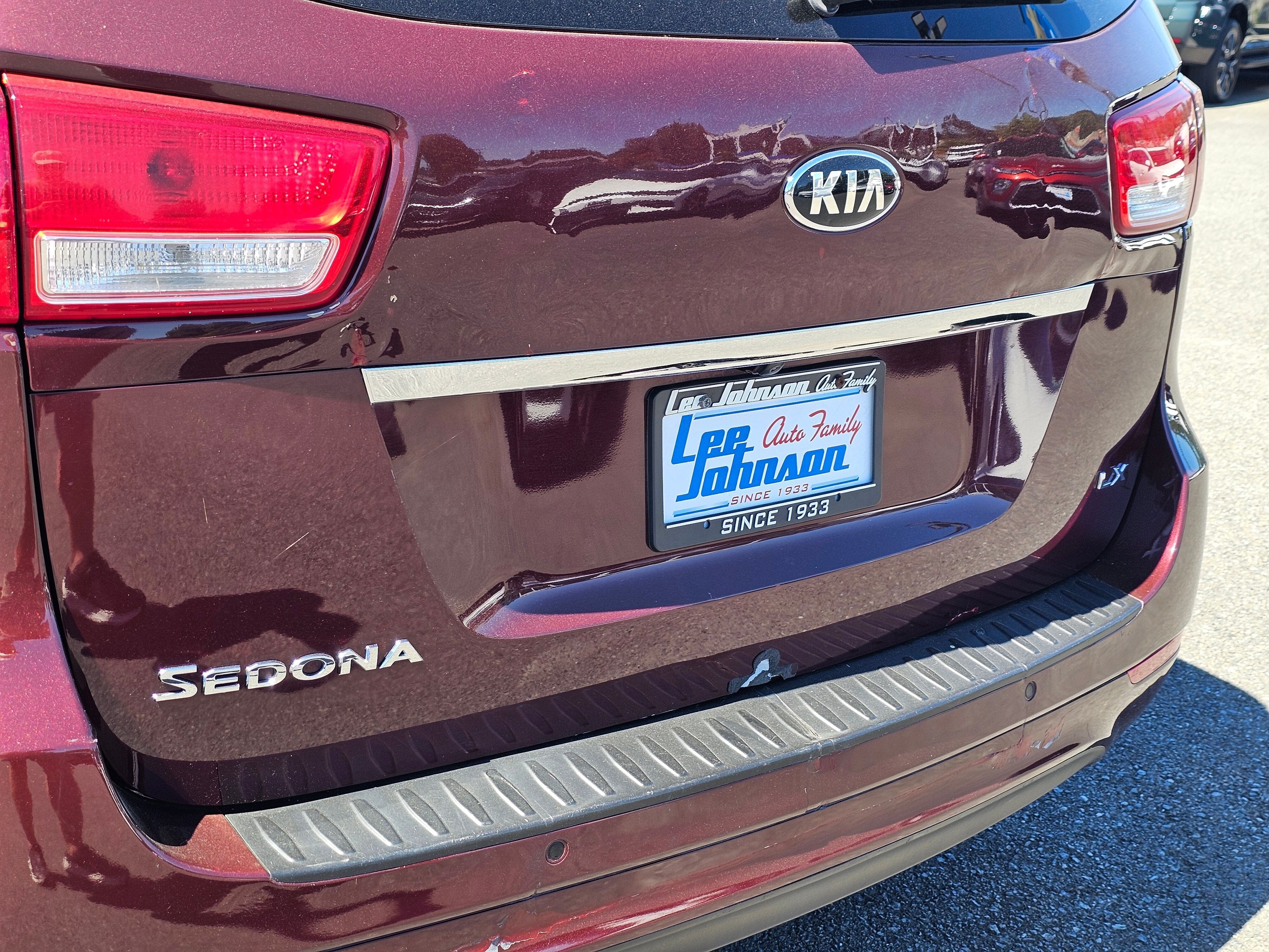 2017 Kia Sedona LX