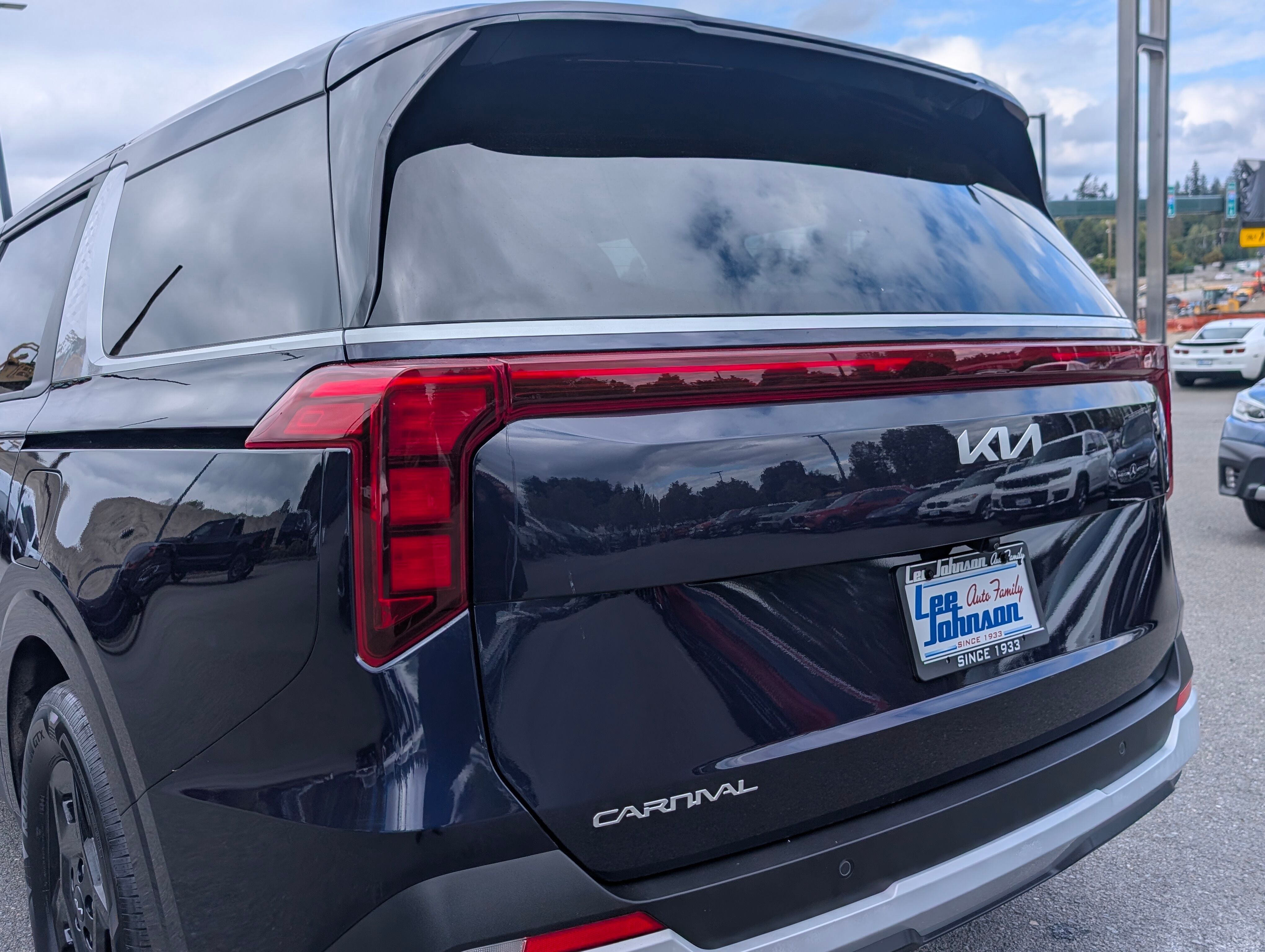 2025 Kia Carnival MPV LXS
