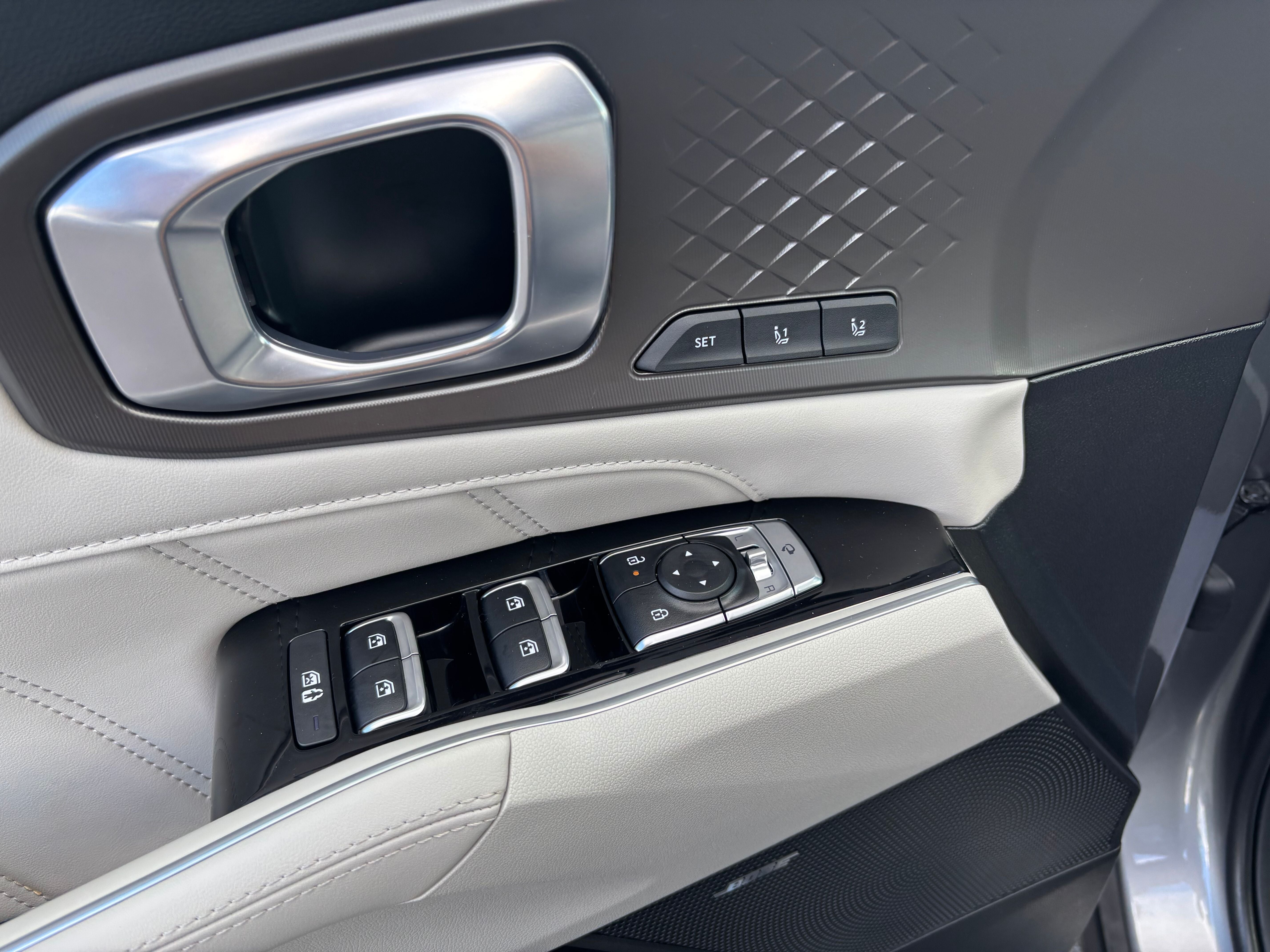 2025 Kia Sorento Hybrid SX Prestige