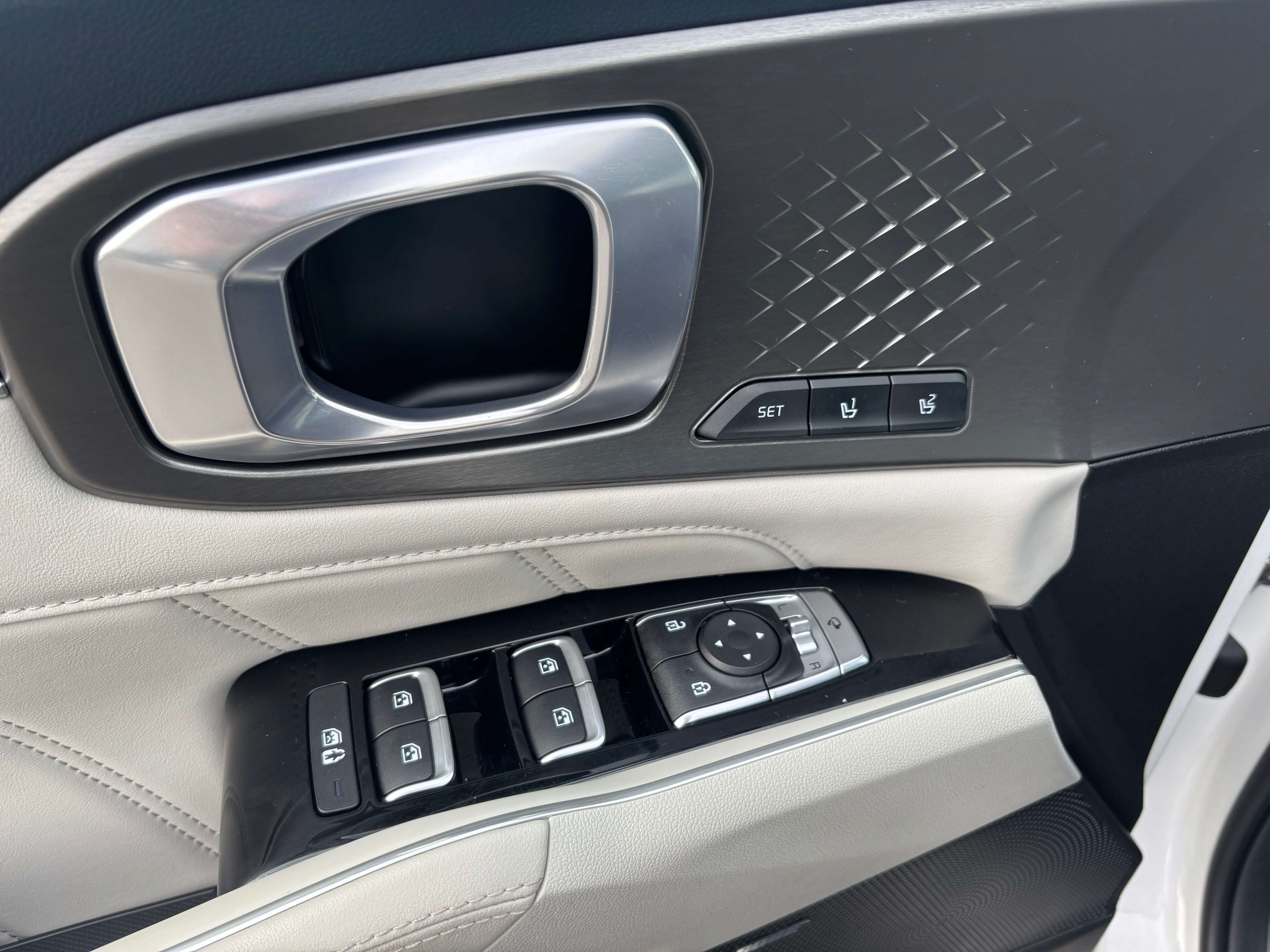 2022 Kia Sorento Plug-In Hybrid SX Prestige