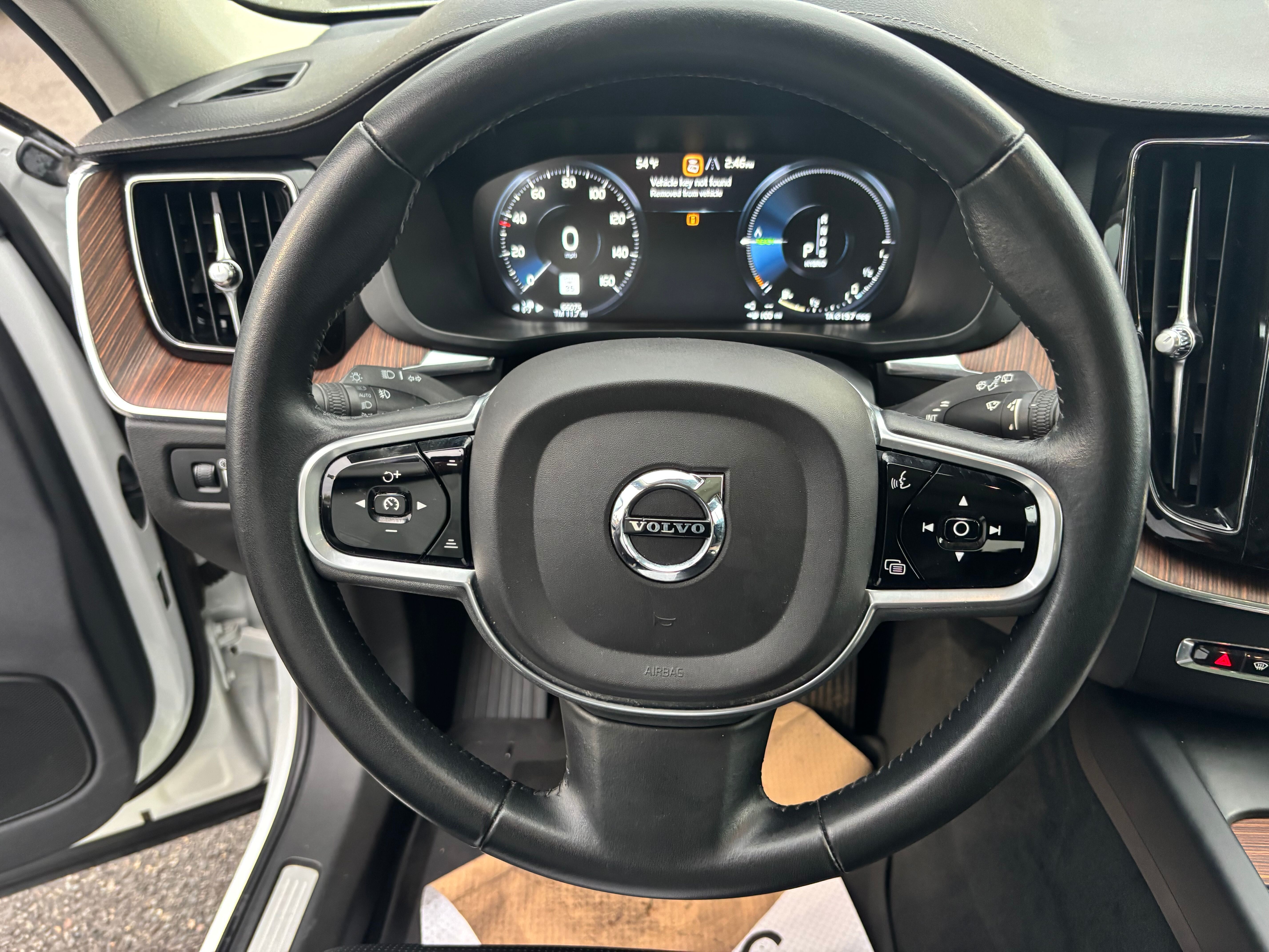 2019 Volvo XC60 Inscription