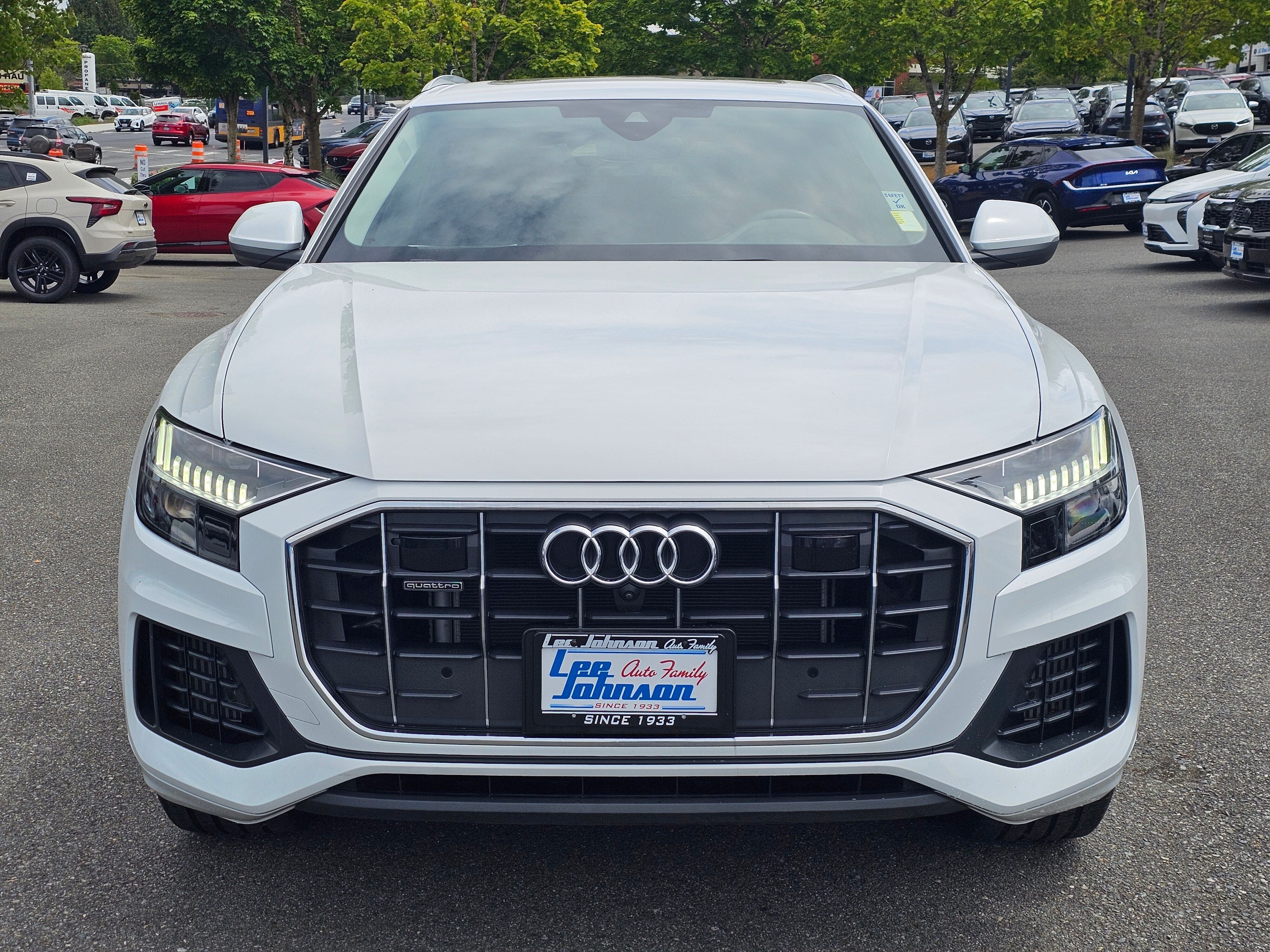 2023 Audi Q8 Premium Plus