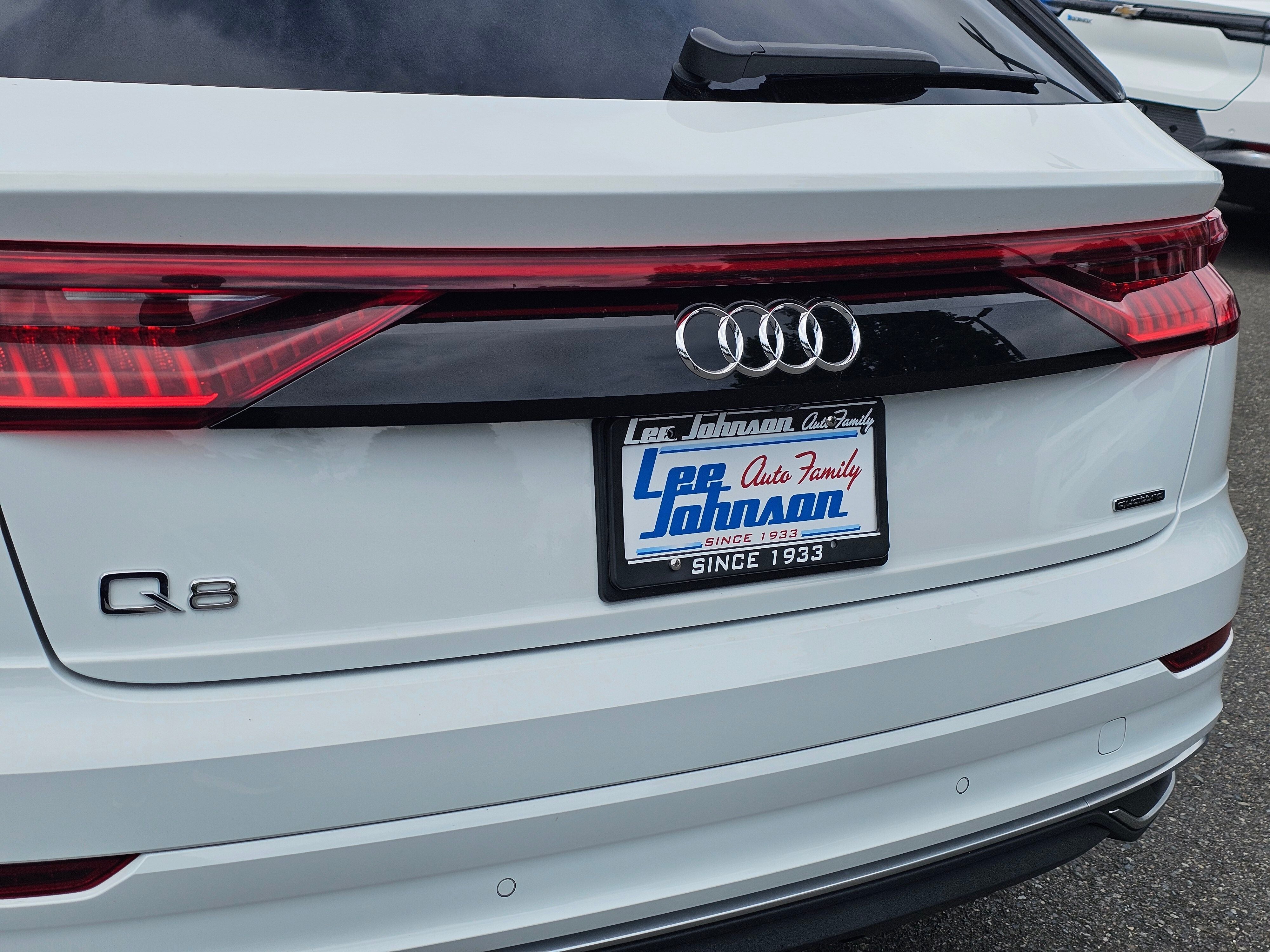 2023 Audi Q8 Premium Plus