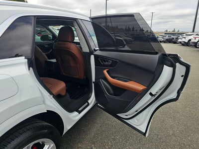 2023 Audi Q8 Premium Plus