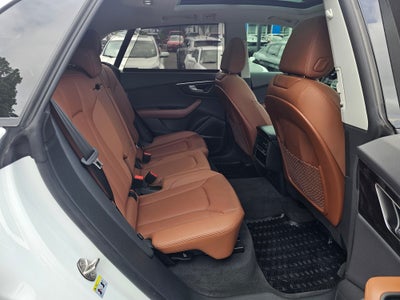 2023 Audi Q8 Premium Plus