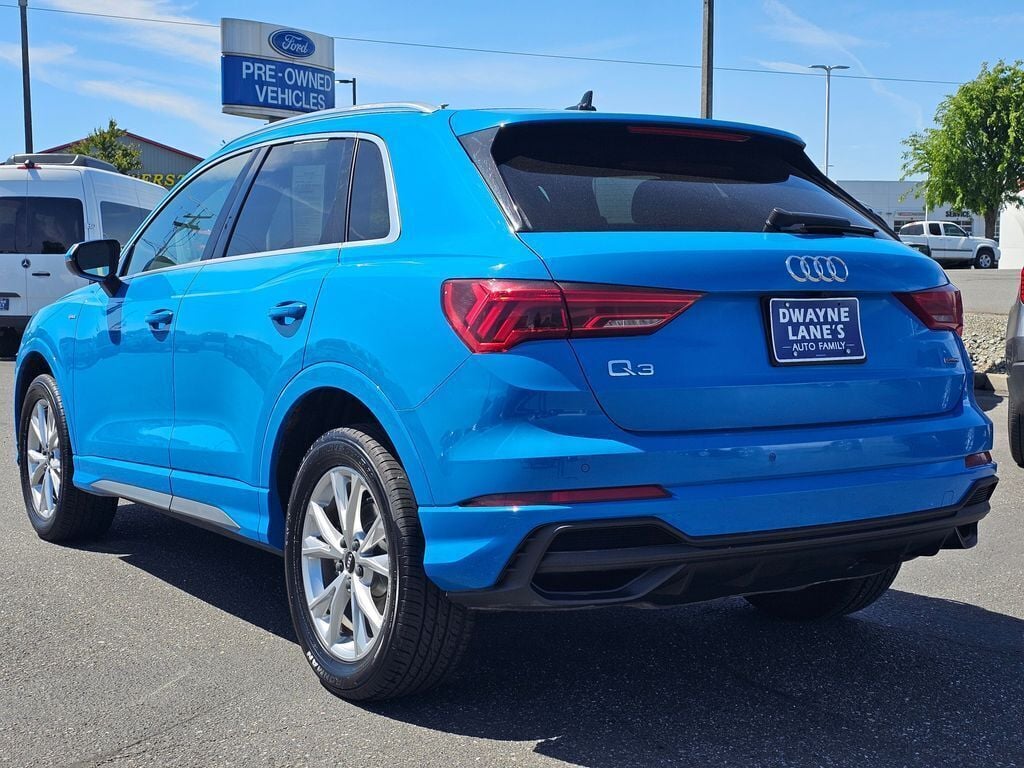 2023 Audi Q3 S line Premium