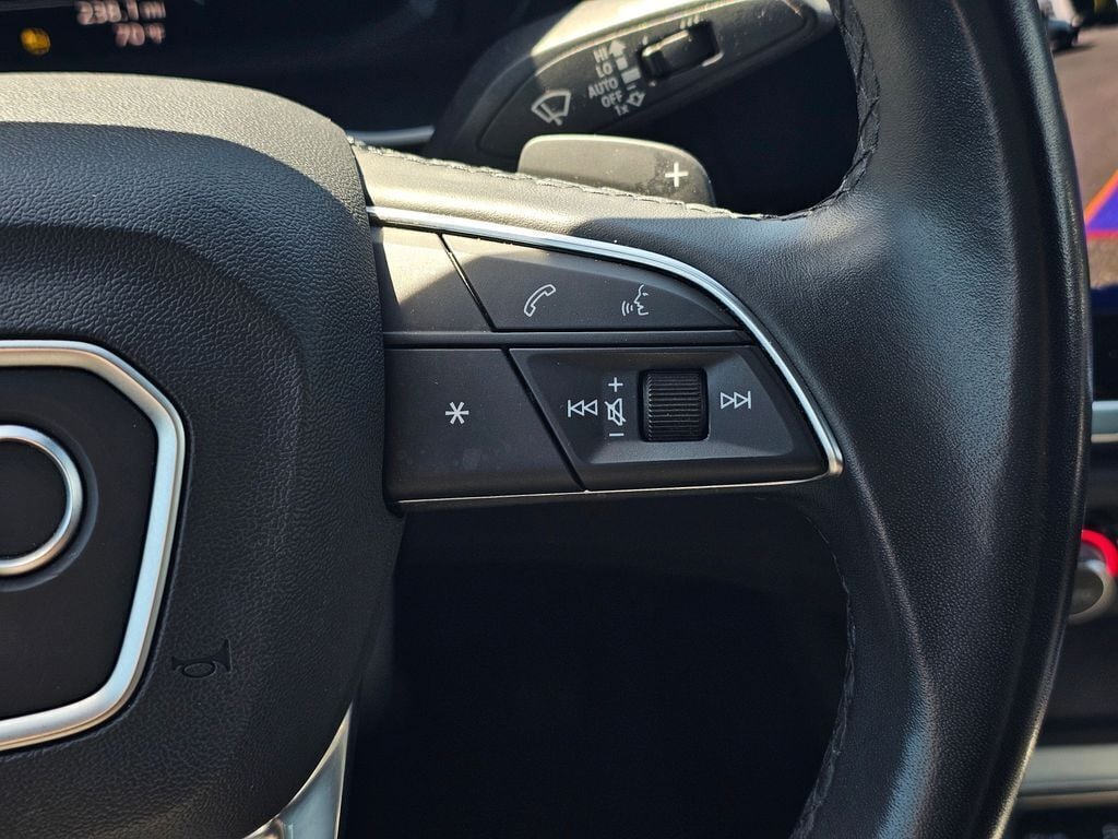 2023 Audi Q3 S line Premium