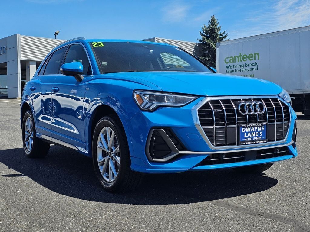 2023 Audi Q3 S line Premium