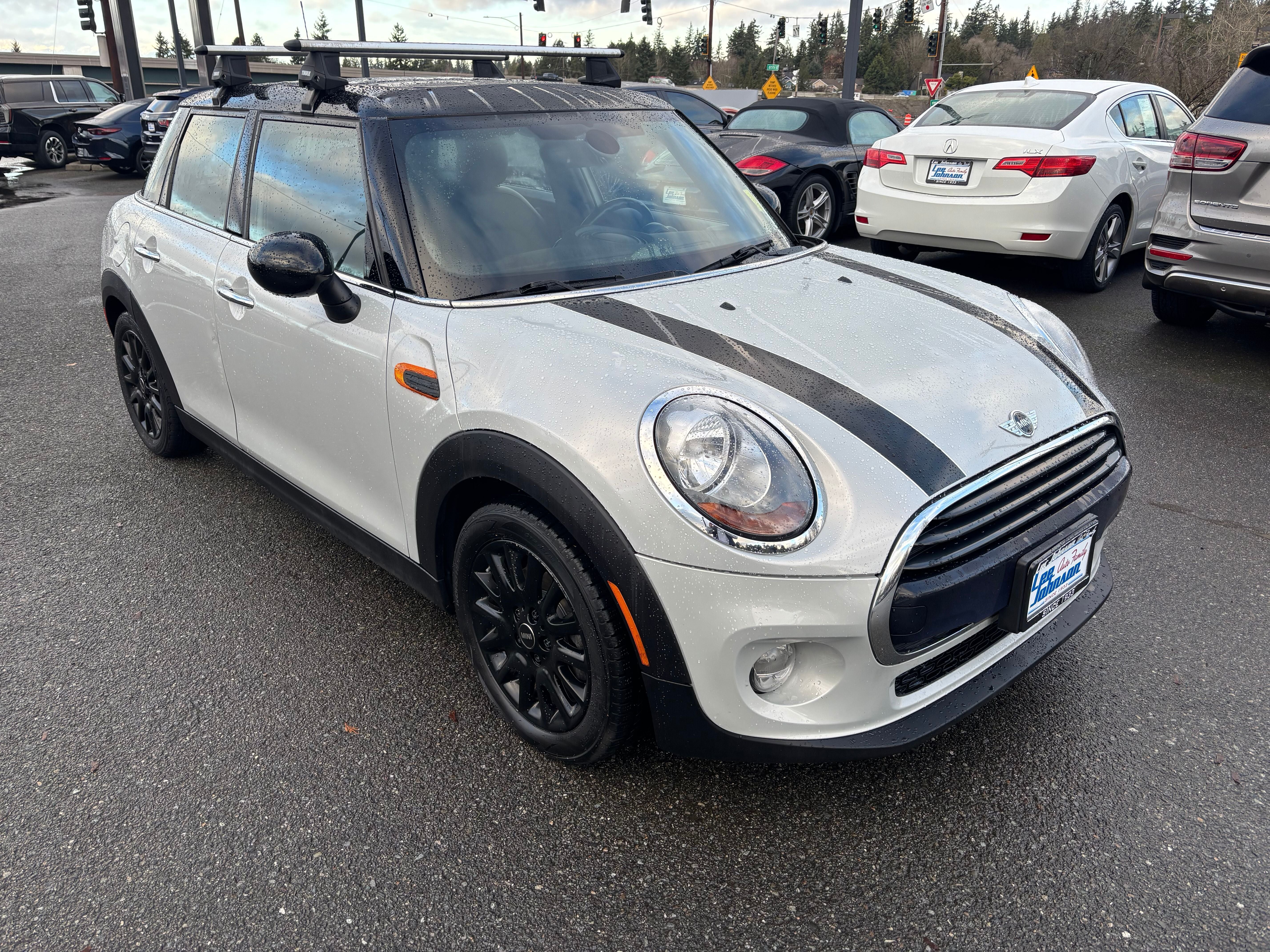 2016 MINI Hardtop 4 Door Cooper