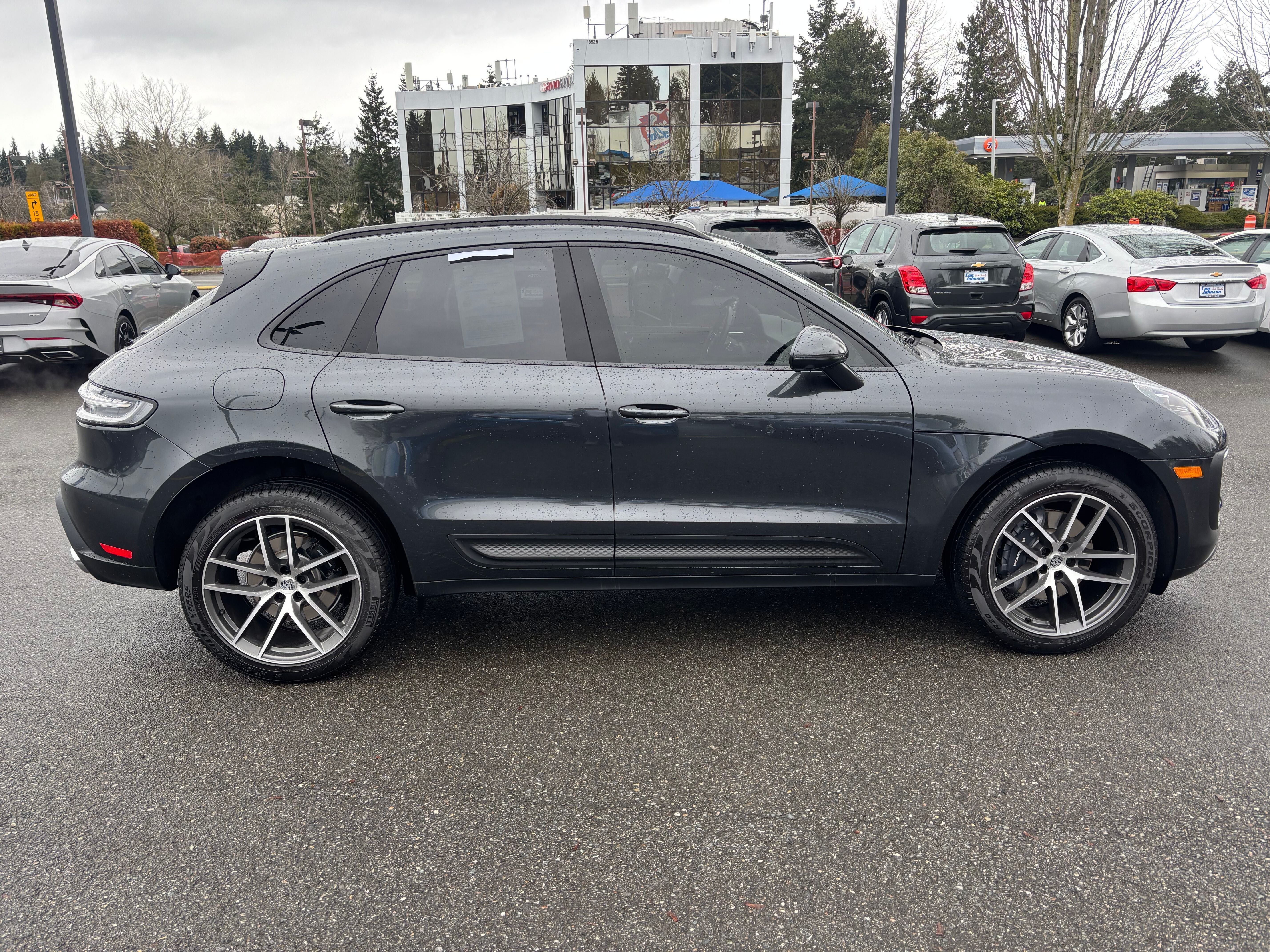 2024 Porsche Macan NA