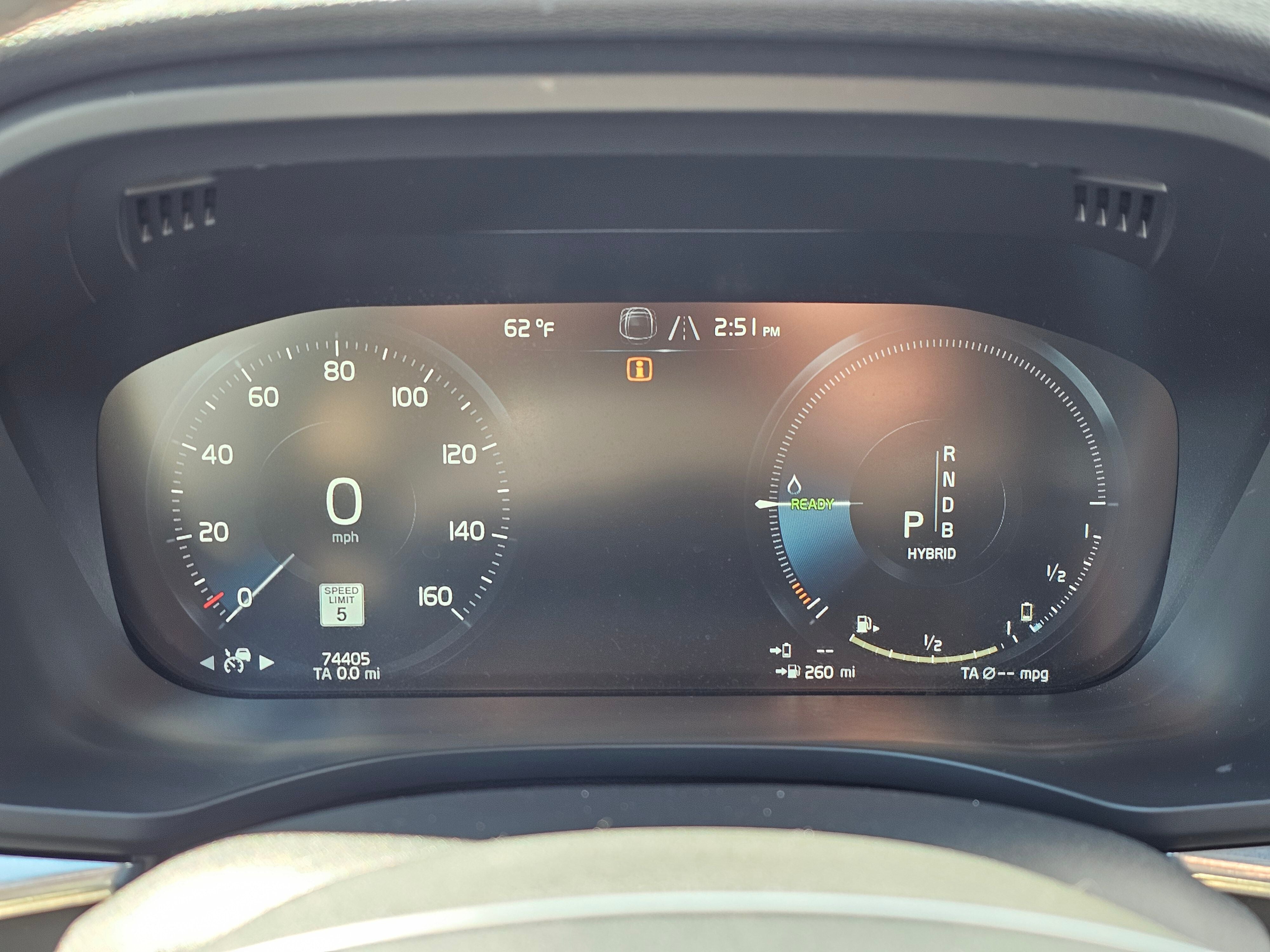 2018 Volvo XC60 R-Design