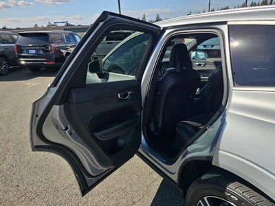 2018 Volvo XC60 R-Design