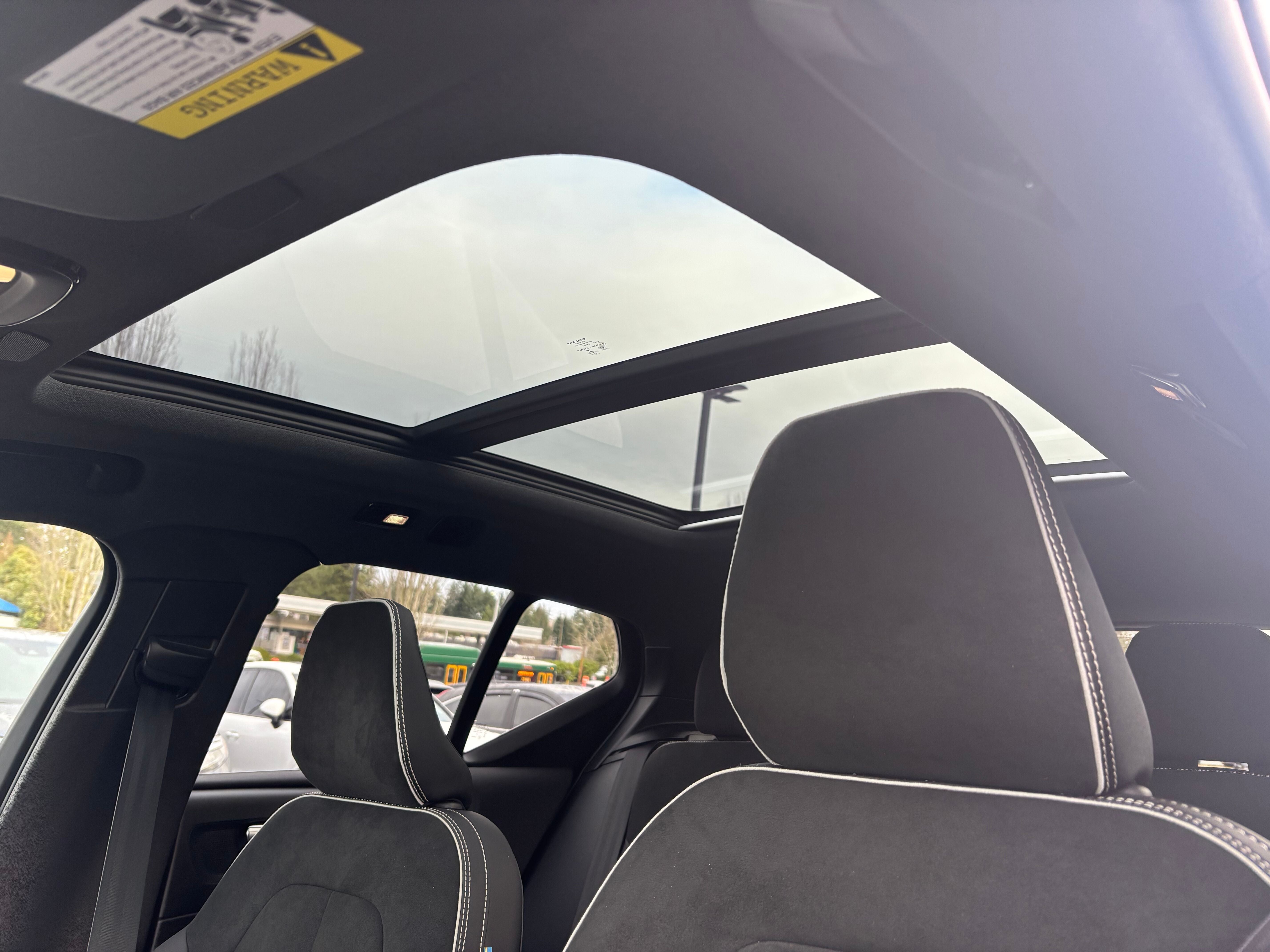 2022 Volvo XC40 Recharge Pure Electr Twin Ultimate