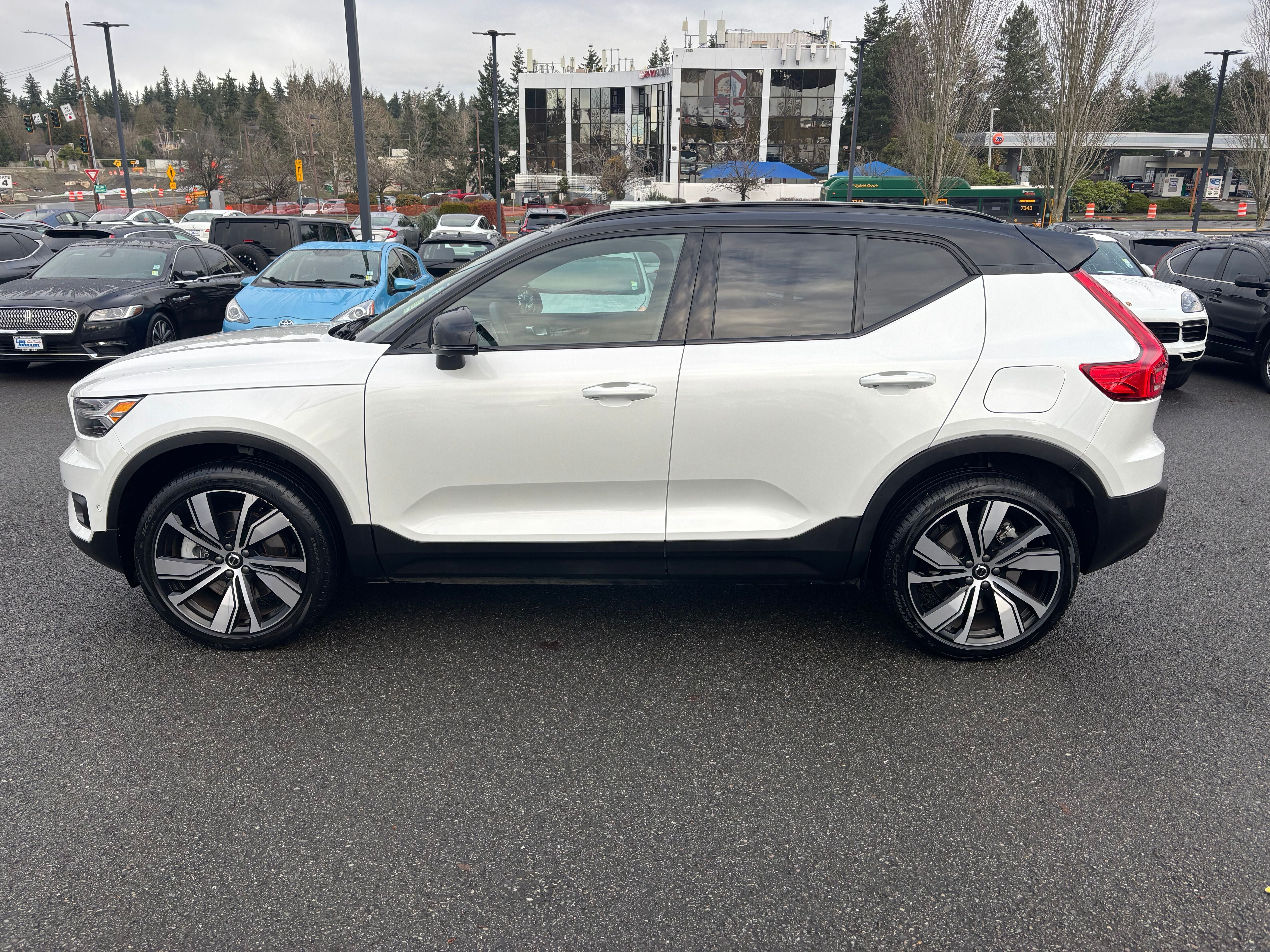 2022 Volvo XC40 Recharge Pure Electr Twin Ultimate