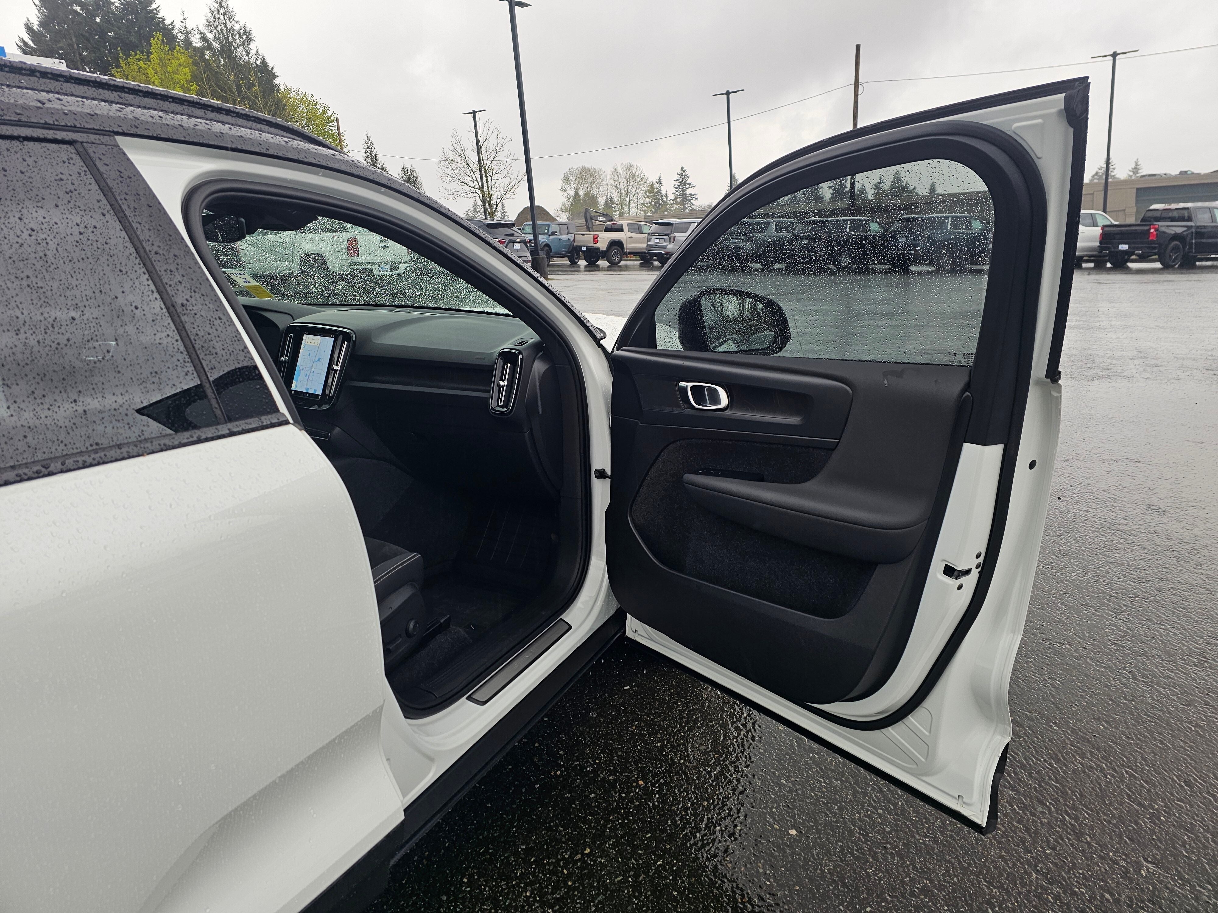 2023 Volvo XC40 Recharge Pure Electr Plus