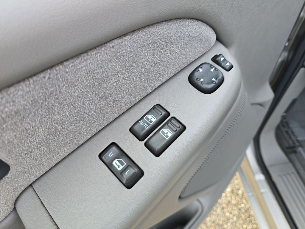 2000 Chevrolet Silverado 1500 LS