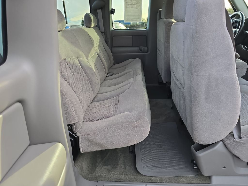 2000 Chevrolet Silverado 1500 LS