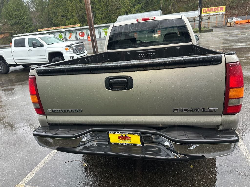 2000 Chevrolet Silverado 1500 LS