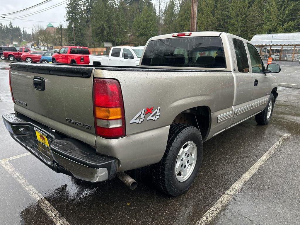 2000 Chevrolet Silverado 1500 LS