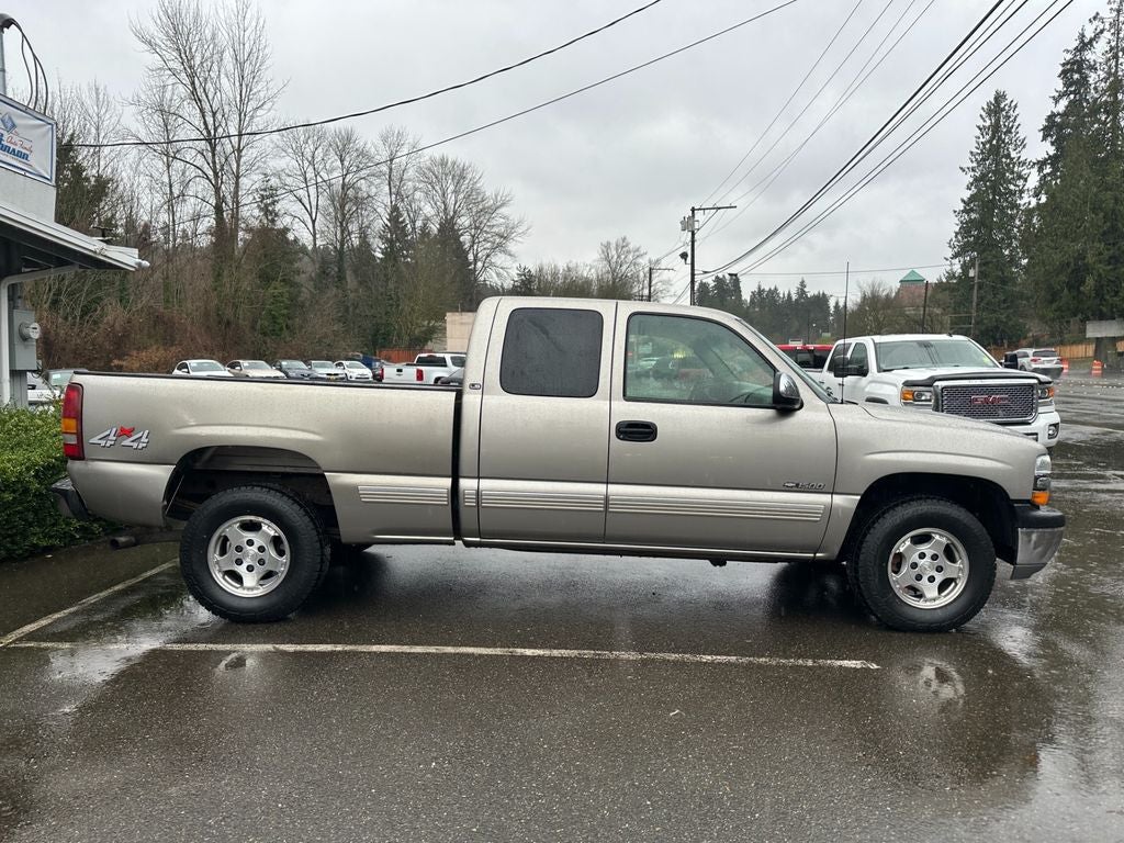 2000 Chevrolet Silverado 1500 LS