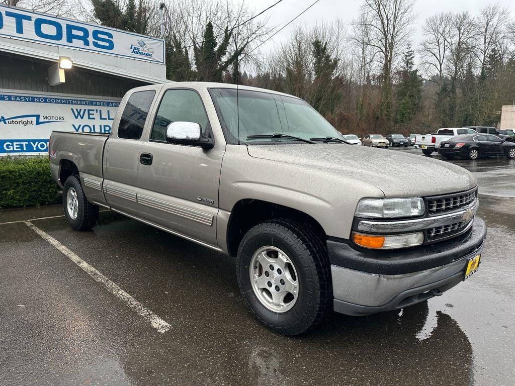 2000 Chevrolet Silverado 1500 LS