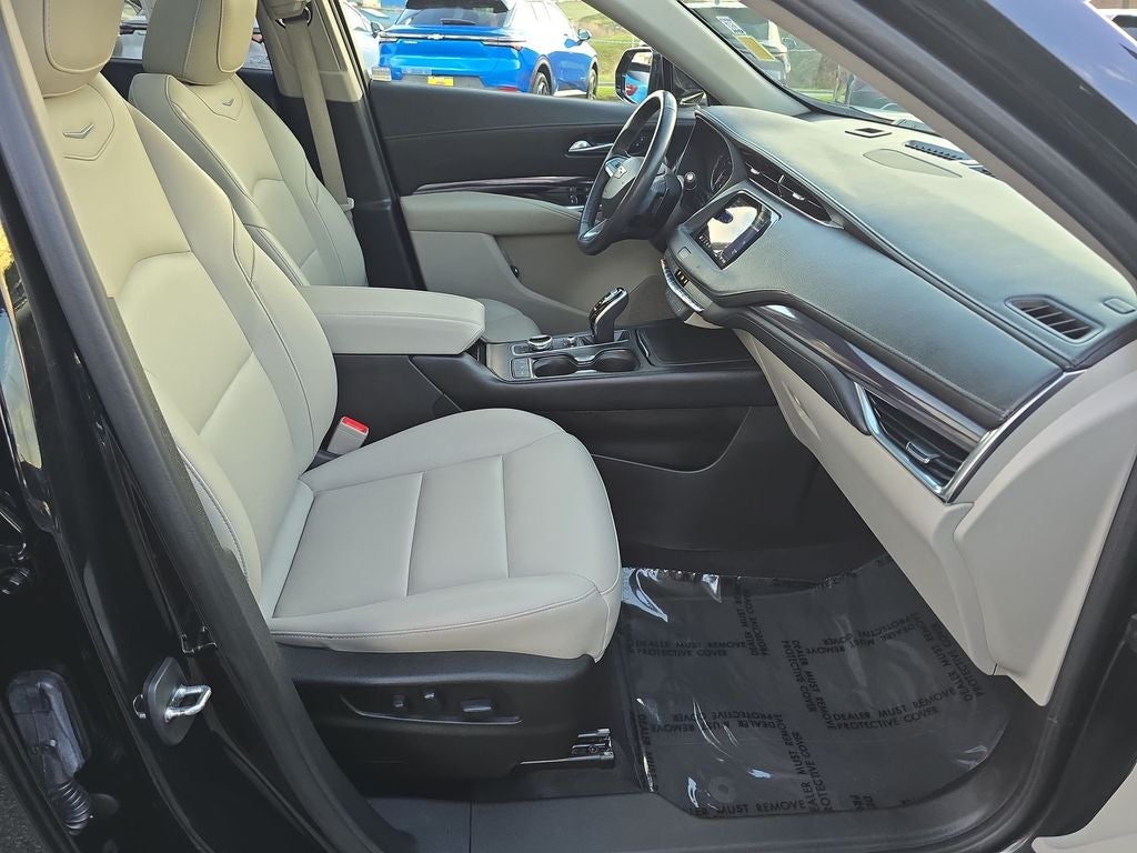 2021 Cadillac XT4 Luxury