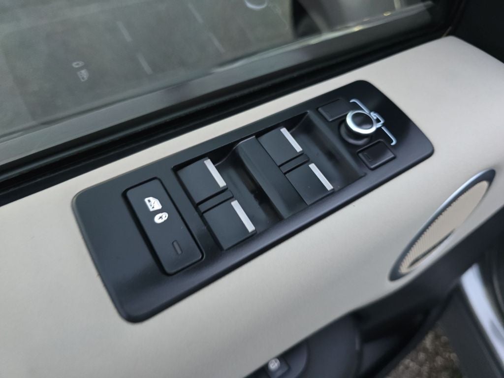 2017 Land Rover Discovery HSE